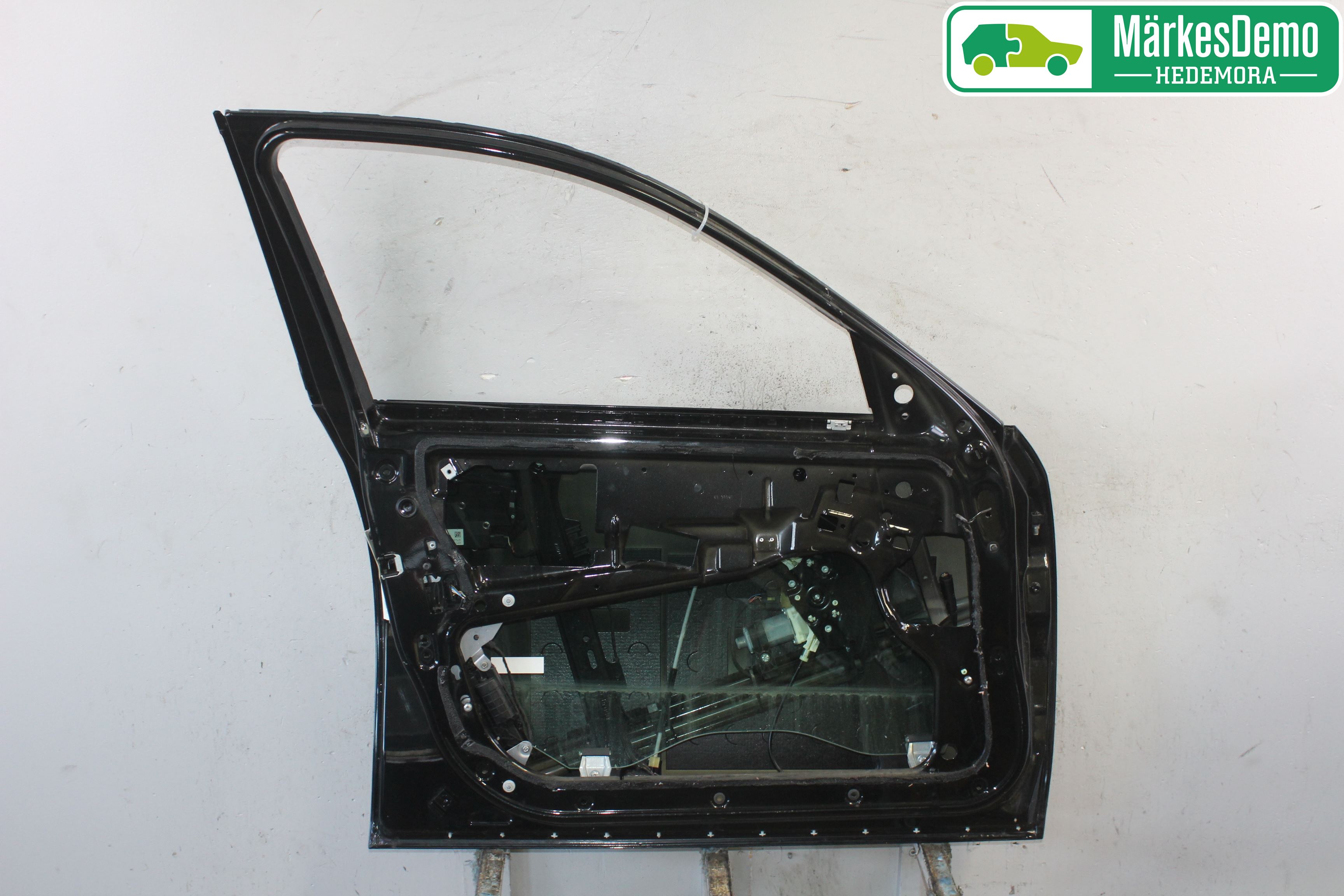 BMW 5 E60/61 Sed/Tou 02-10 Dør 4D Foran Venstre