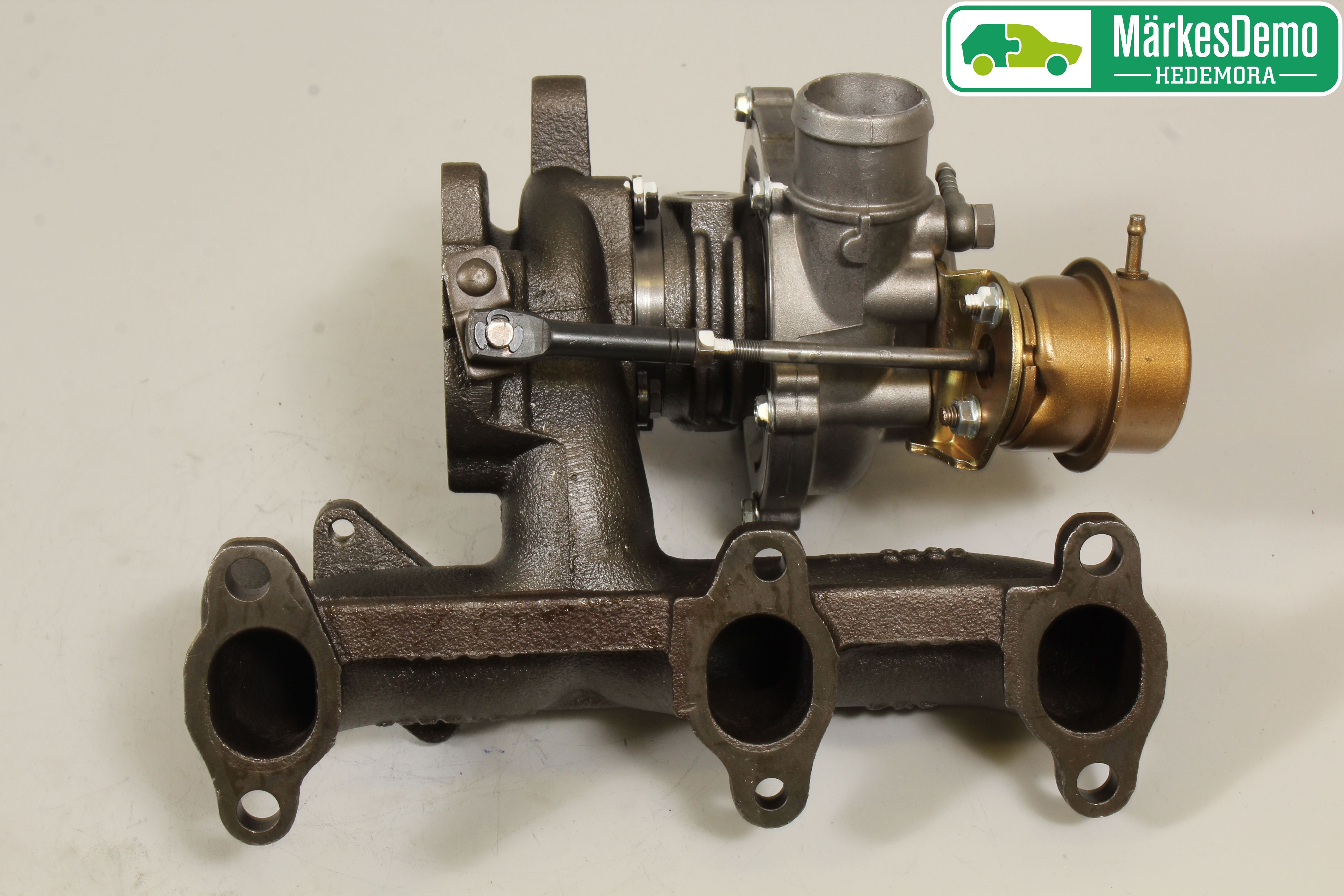 Volkswagen VW FOX Turboaggregat