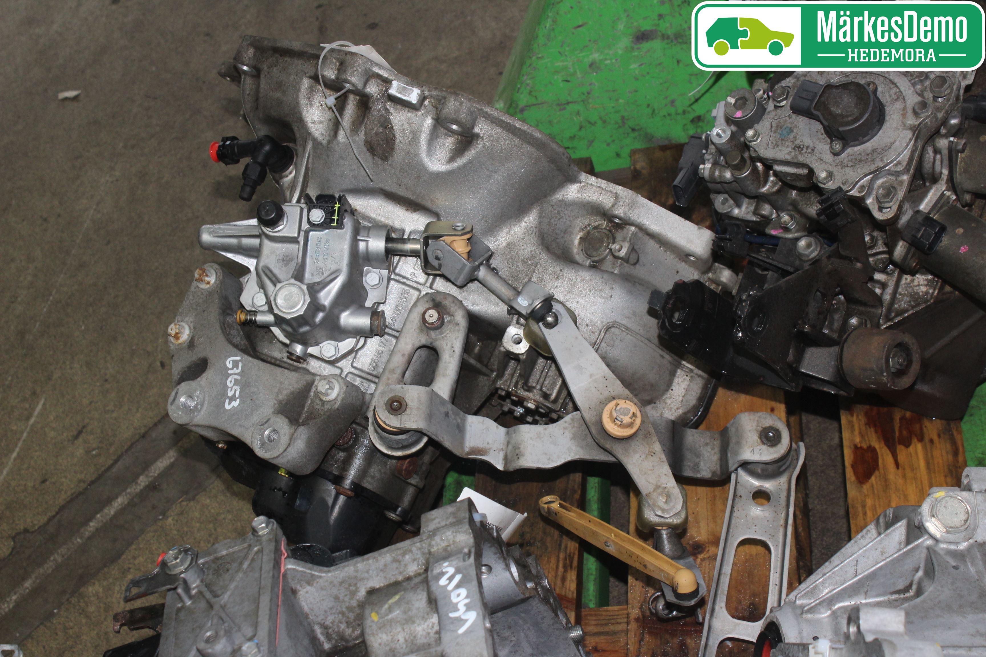 Opel CORSA D 07-14 Gearkasse 5 Trinn