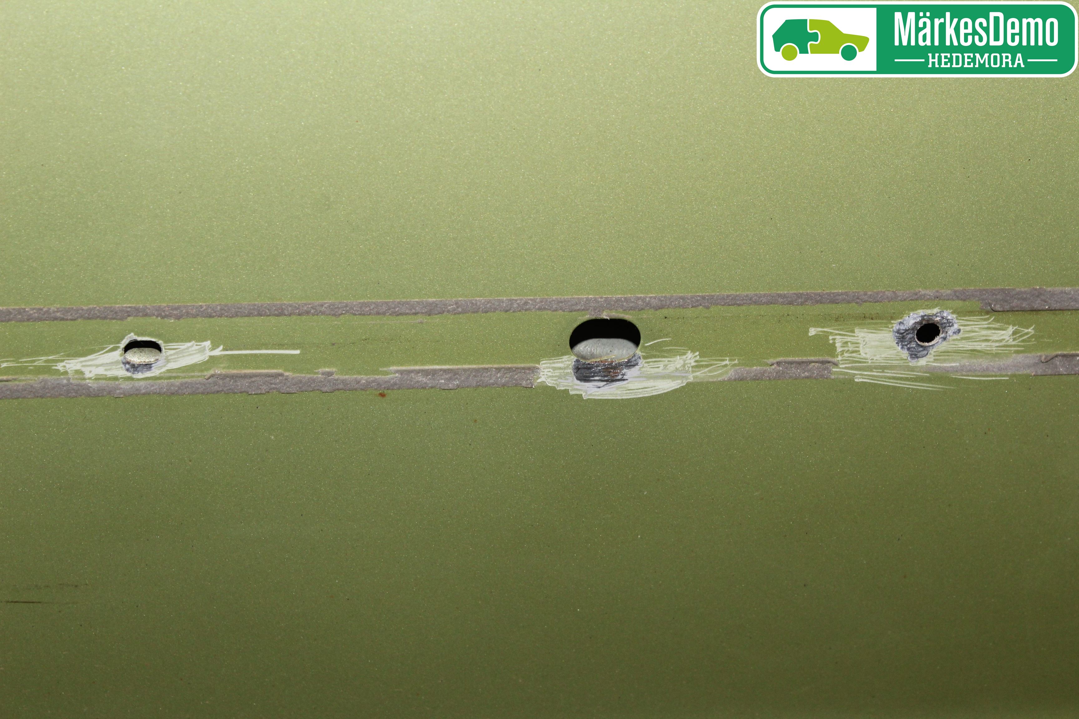 Ford FOCUS     04-07 Dør 4D Foran Venstre