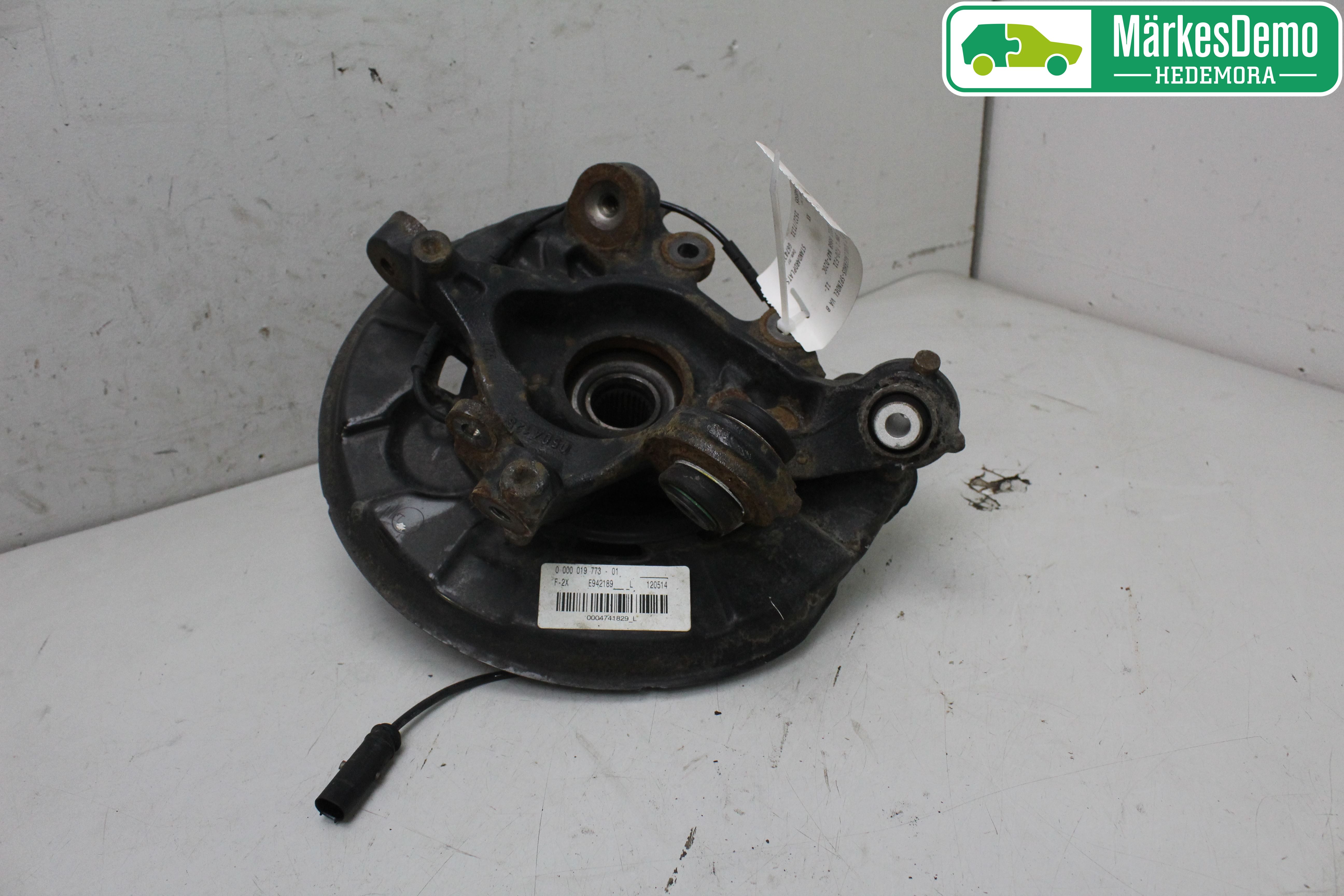 BMW 1 F20/F21 11-19 Spindel Vb