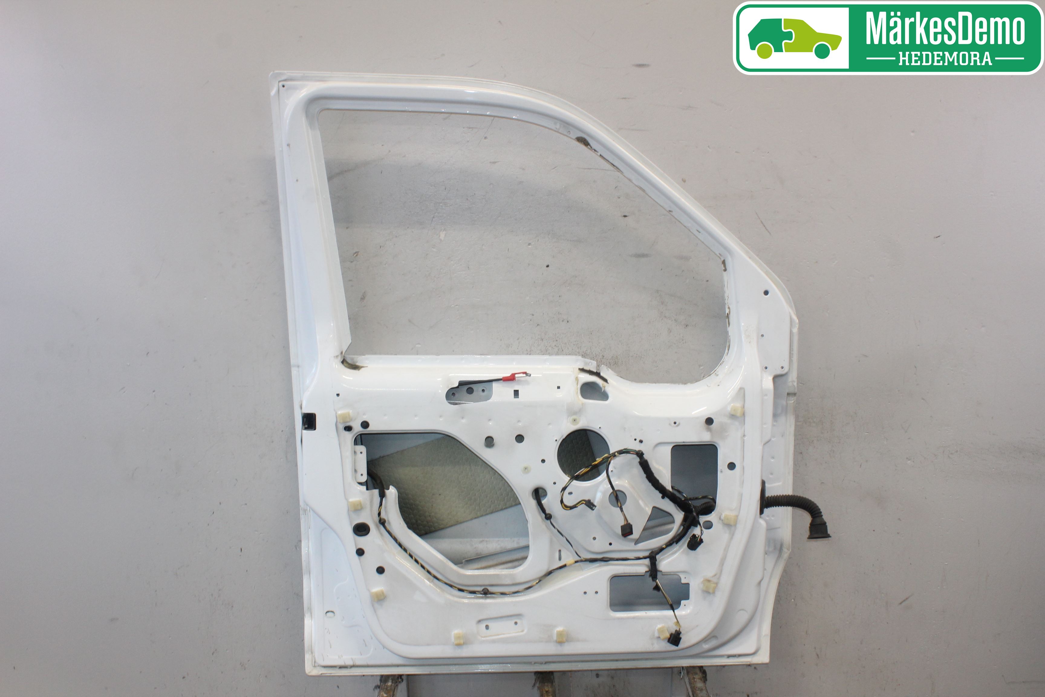 Ford TRANSIT CONNECT 09-13 Dør 4D Foran Venstre