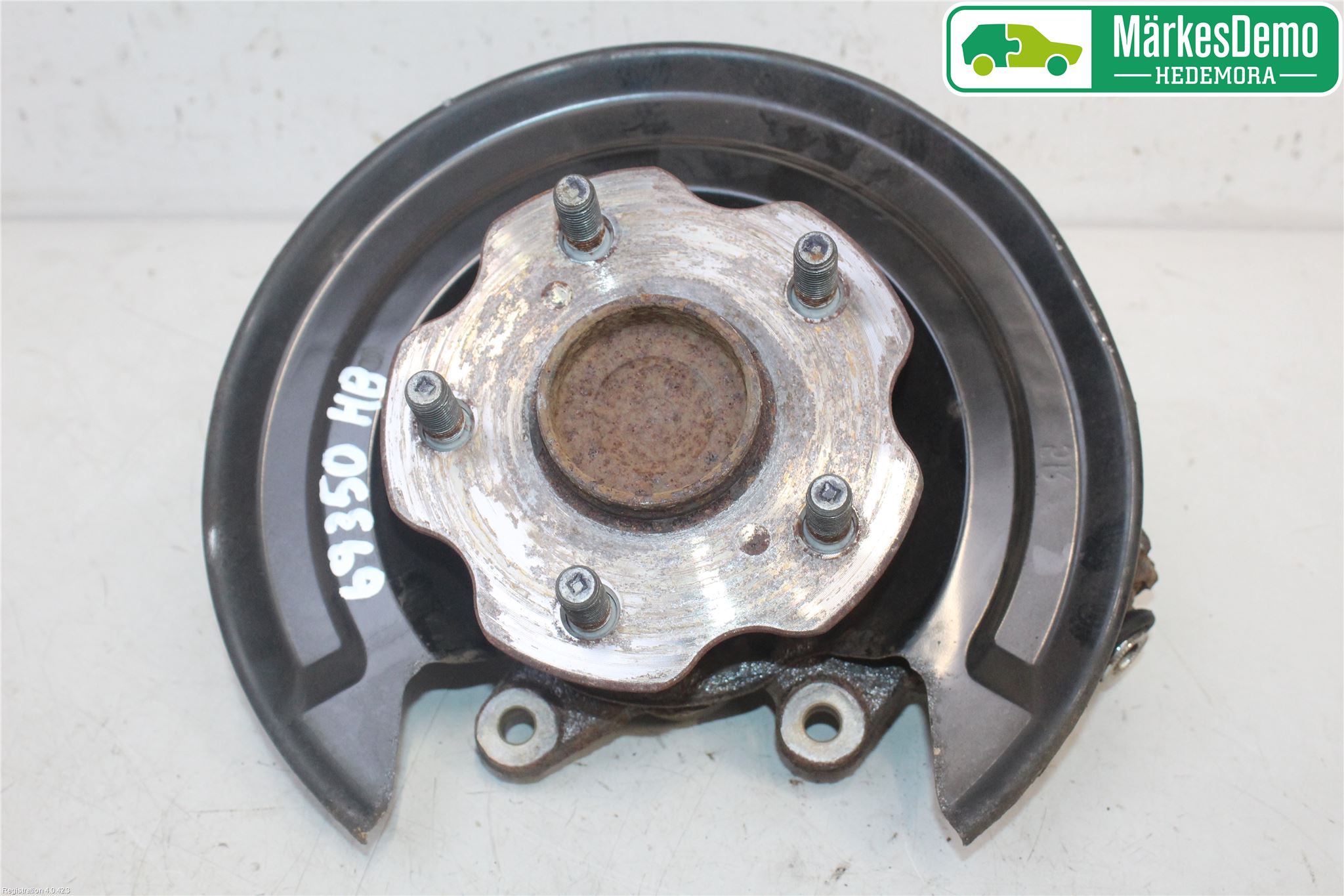 Toyota AURIS 13-19 Spindel Hb