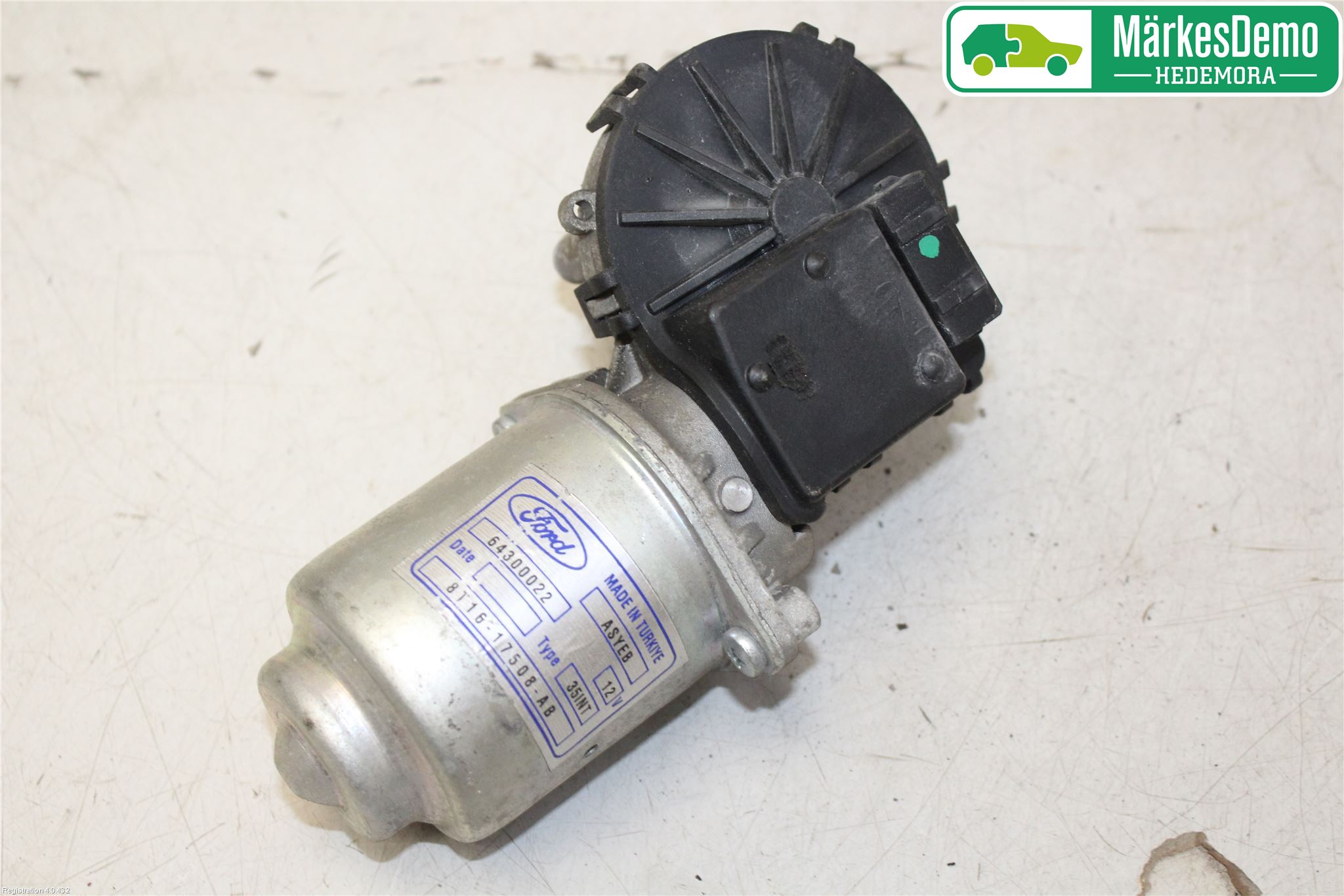 Ford TRANSIT CONNECT 09-13 Viskermotor Frontrute