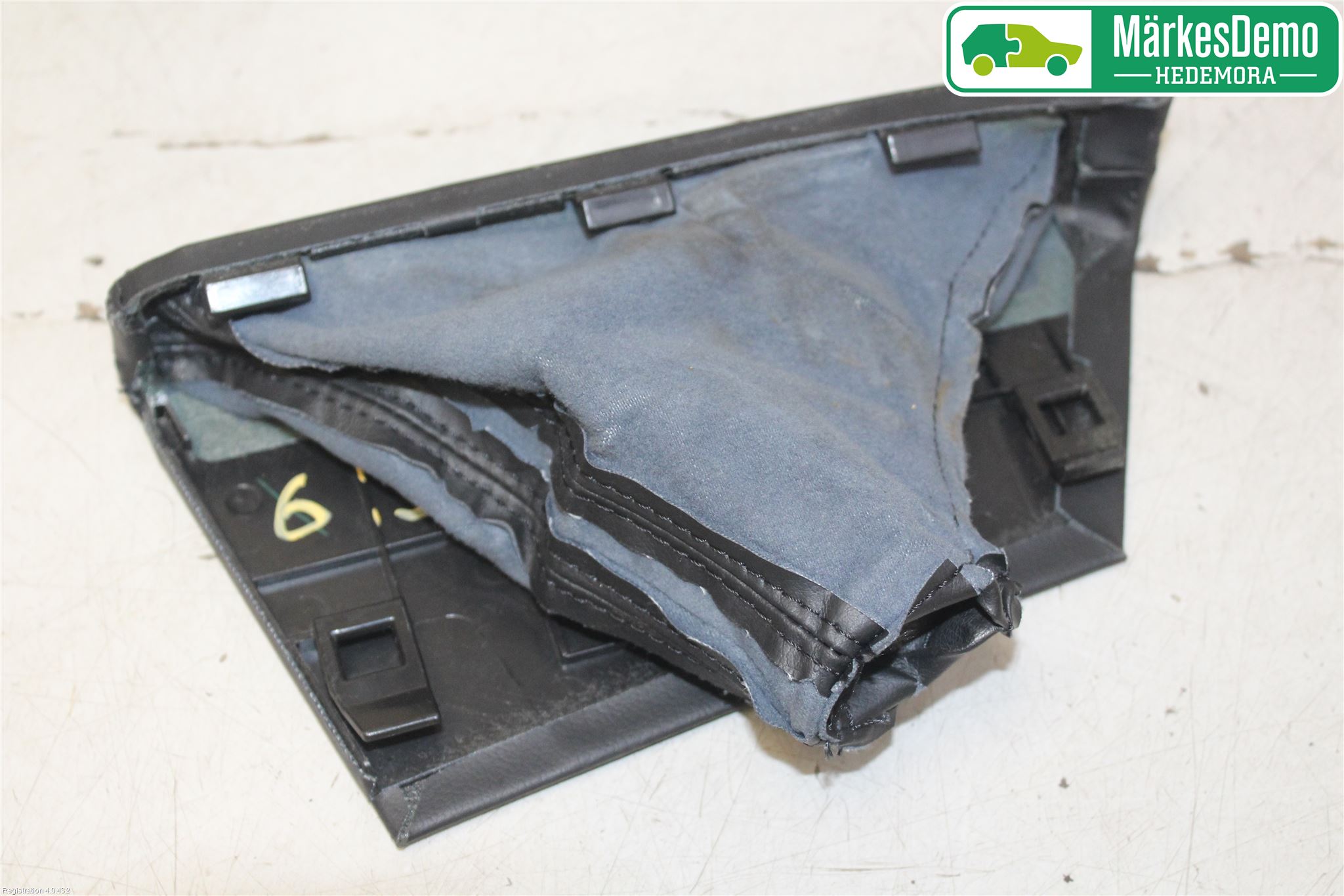 Subaru STI RACING Innr Handbremsmansjett