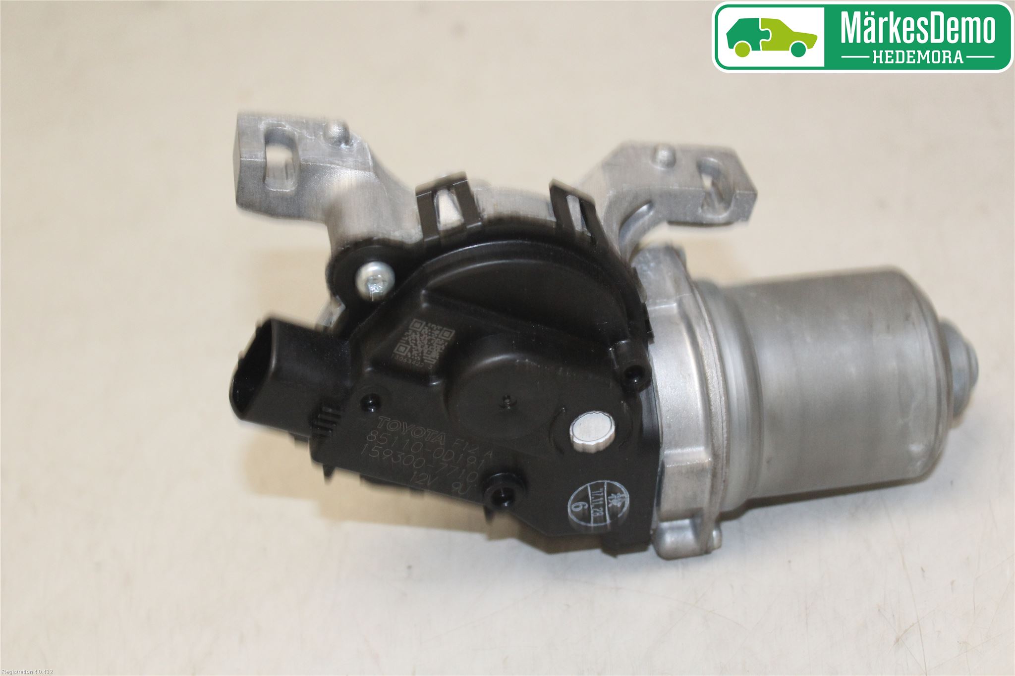 Toyota YARIS XP130 15-20 Viskermotor Frontrute