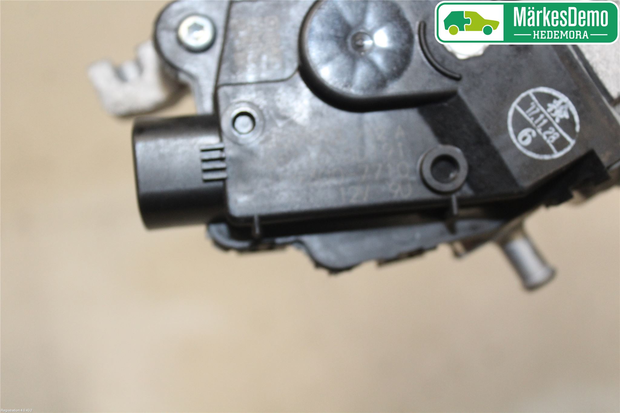 Toyota YARIS XP130 15-20 Viskermotor Frontrute