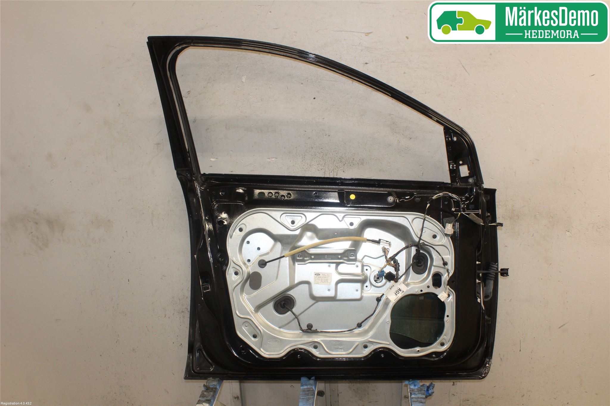 Ford FOCUS     04-07 Dør 4D Foran Venstre