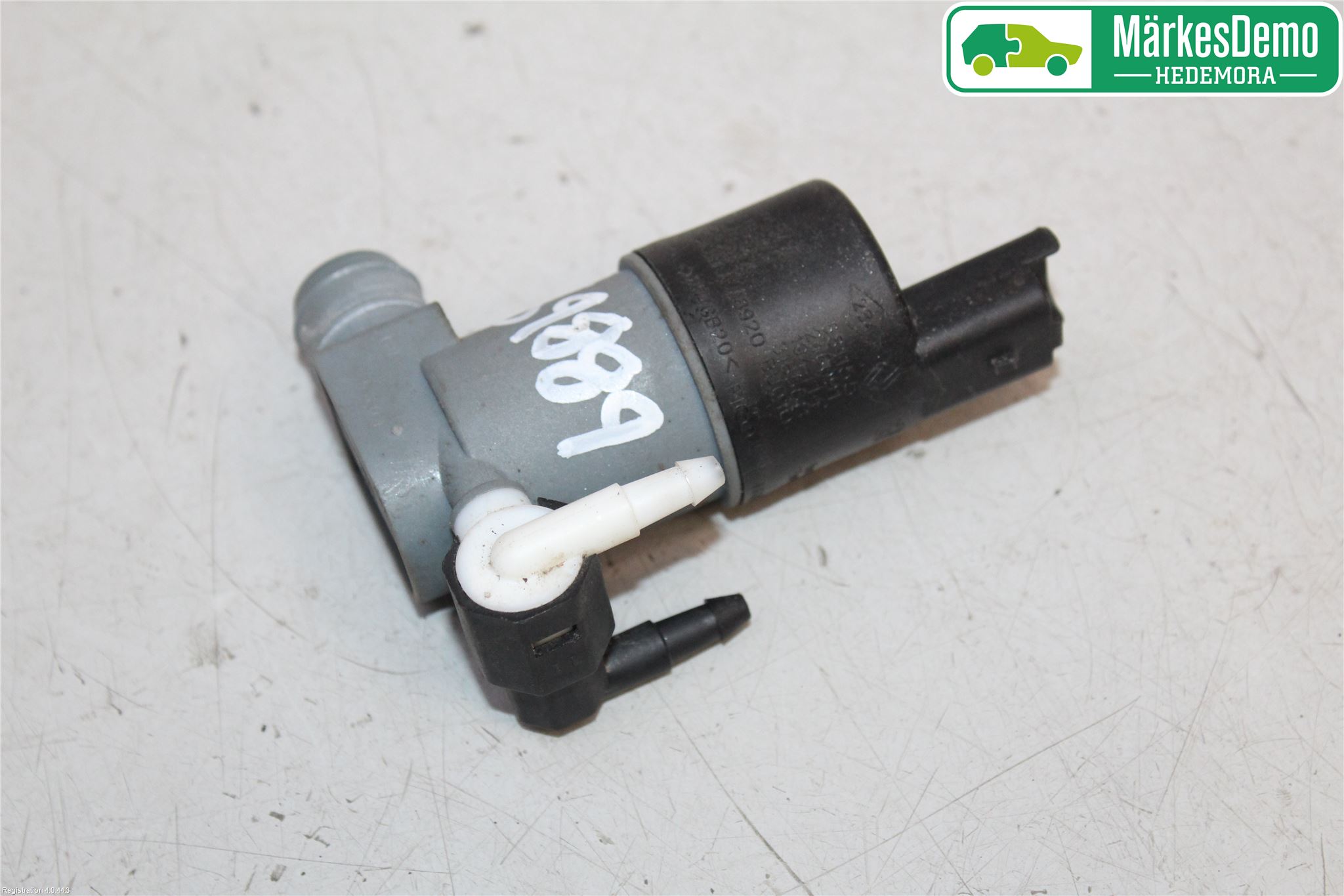 Dacia DUSTER 10-17 Spylerpumpe Frontrute