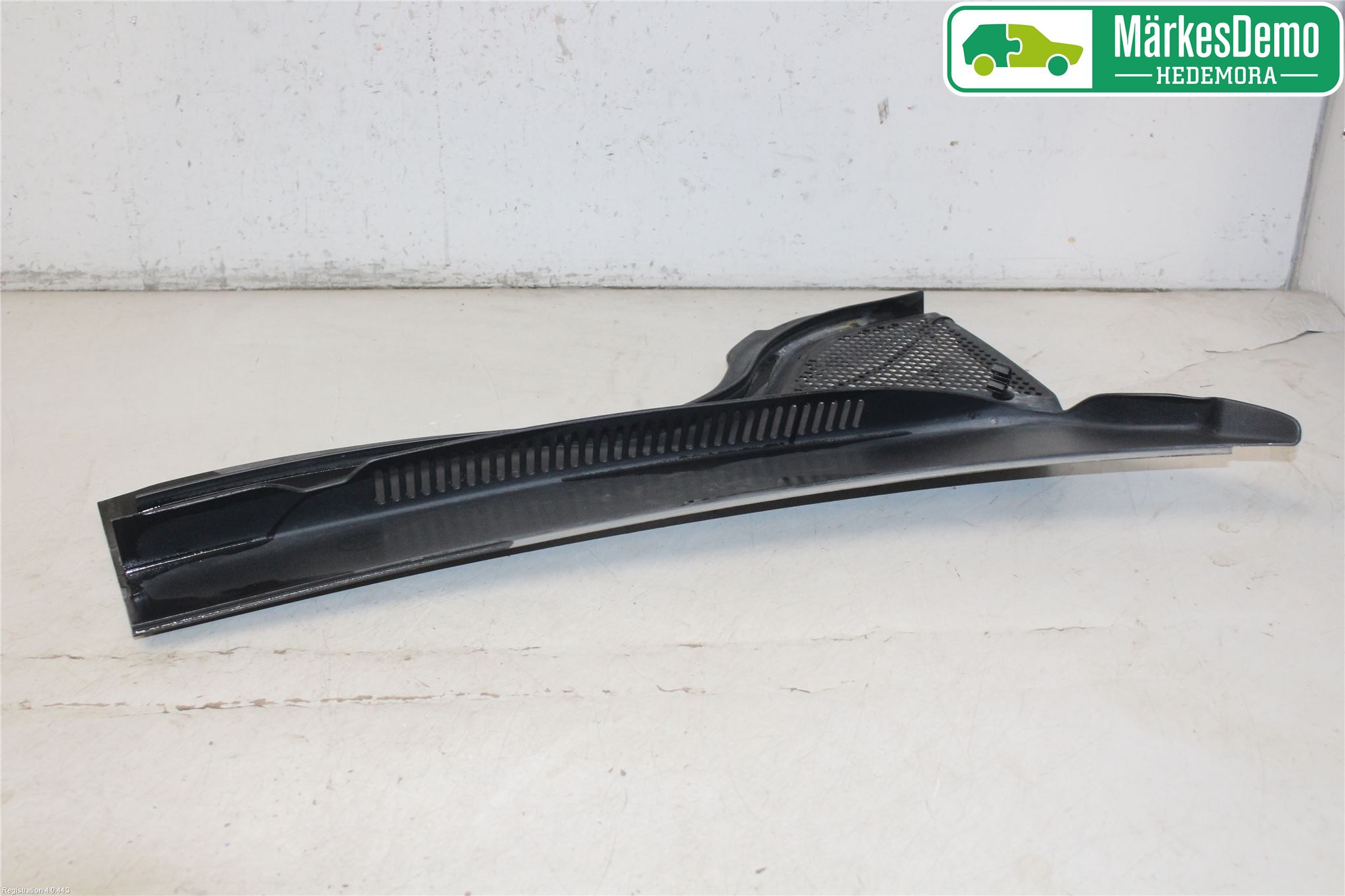 Volkswagen VW PASSAT CC 08-16 Visker Deksel-Grill-Under Frr