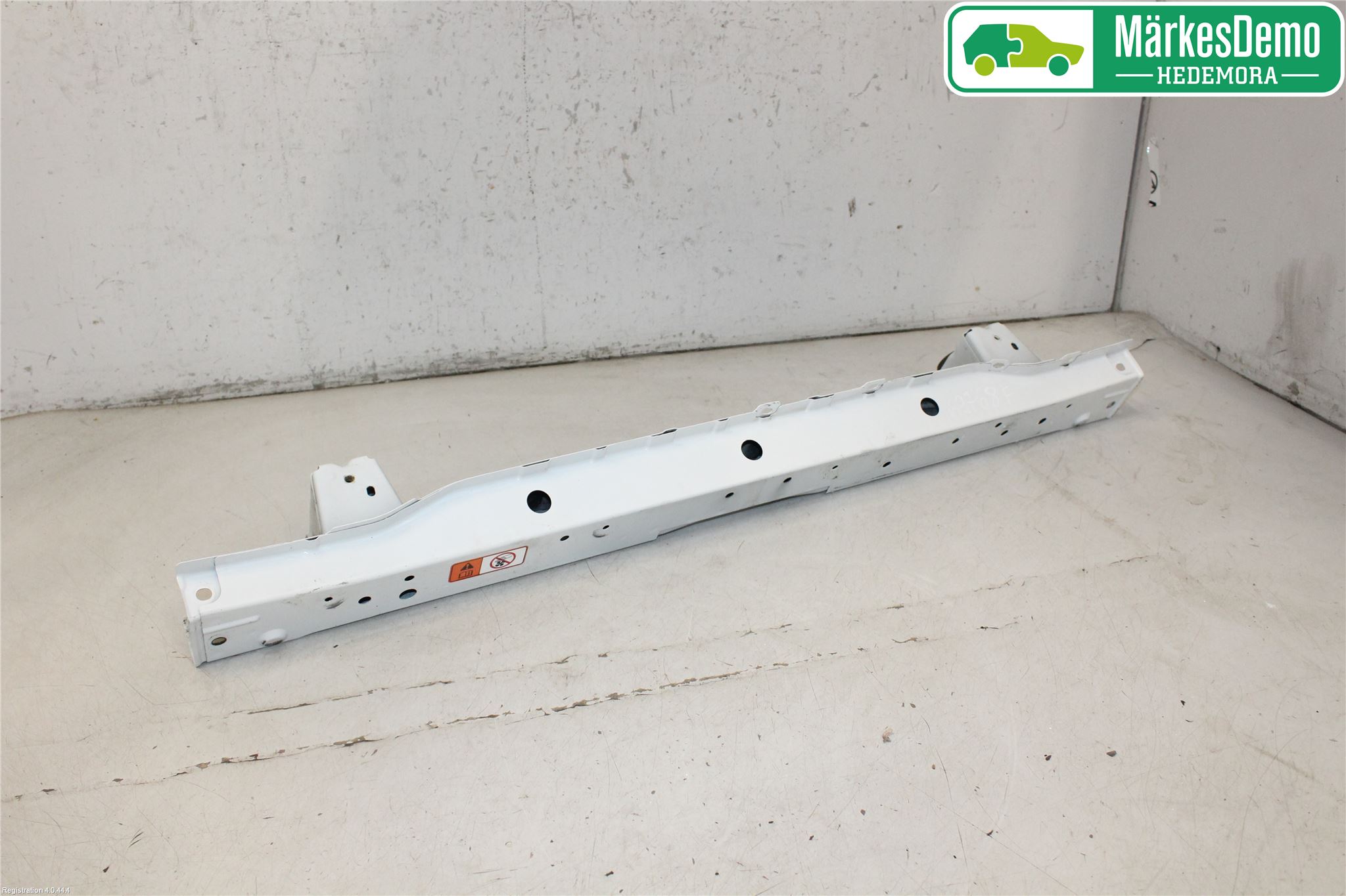 Mitsubishi OUTLANDER 13-21 Radiator Feste - Ramme - Bjelk
