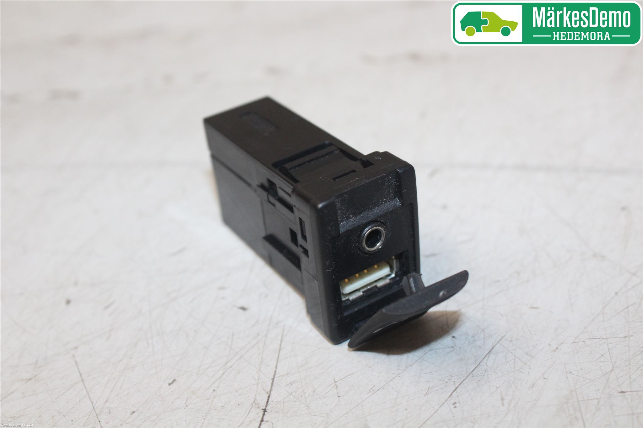 Toyota AURIS 13-19 Usb Connection