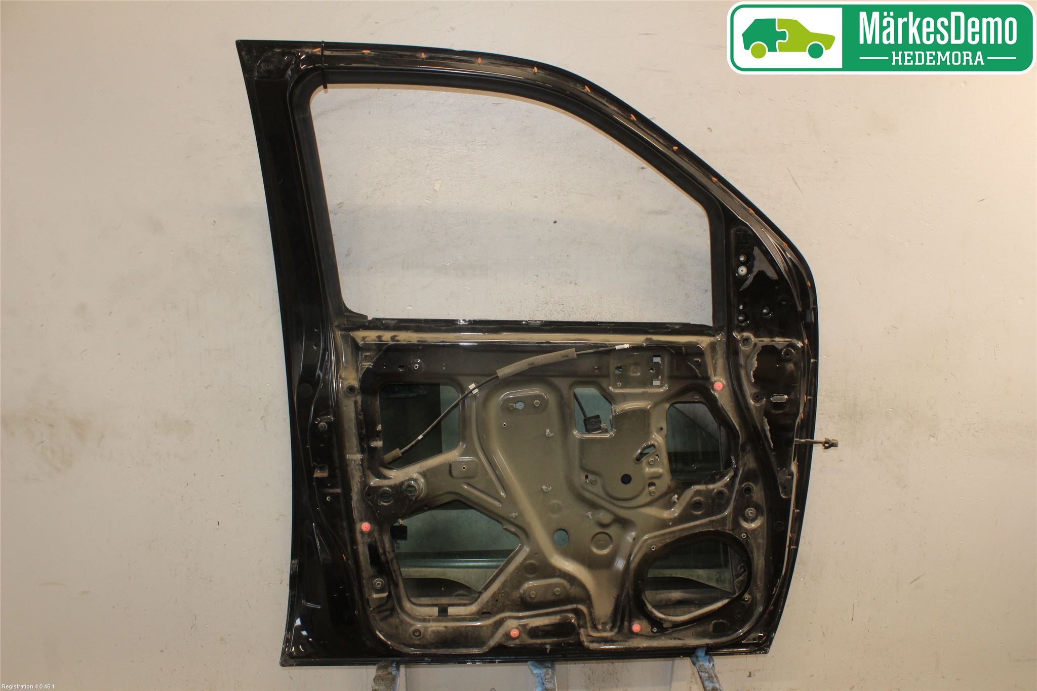Nissan NAVARA 05-16 Dør 4D Foran Venstre