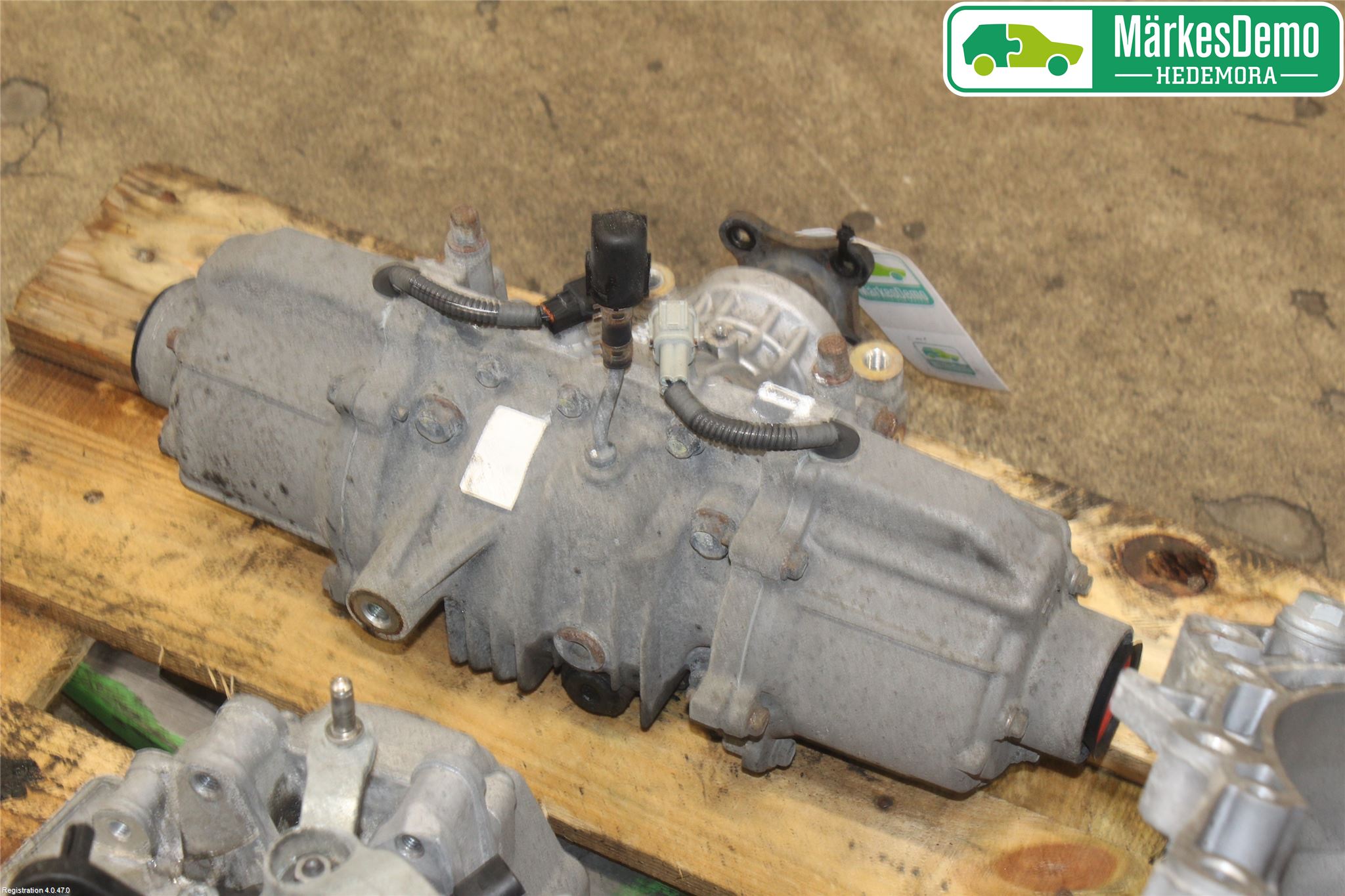 Nissan JUKE 10-14 Bakaksel Kardang Bak -Diff