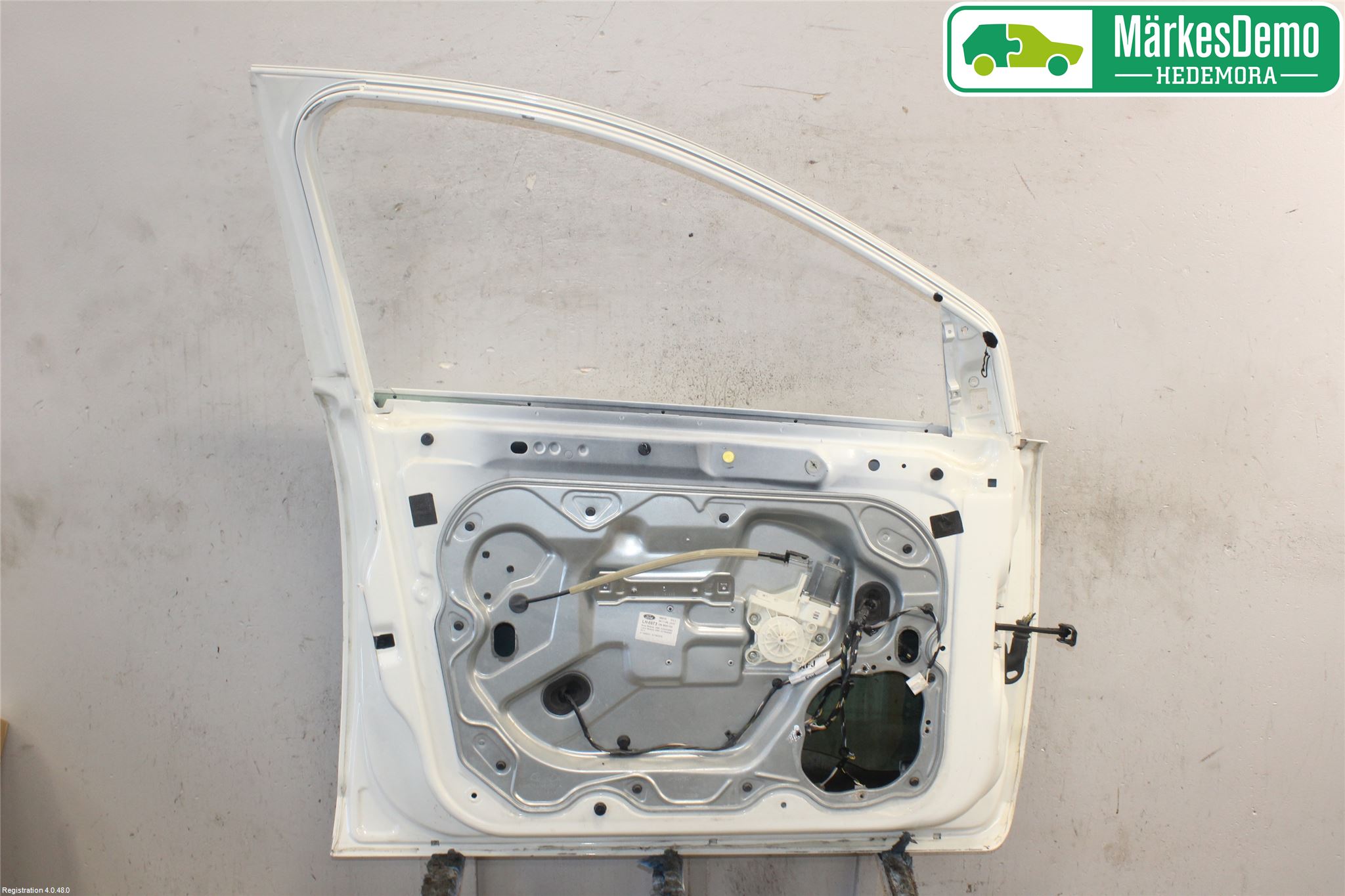 Ford FOCUS     04-07 Dør 4D Foran Venstre