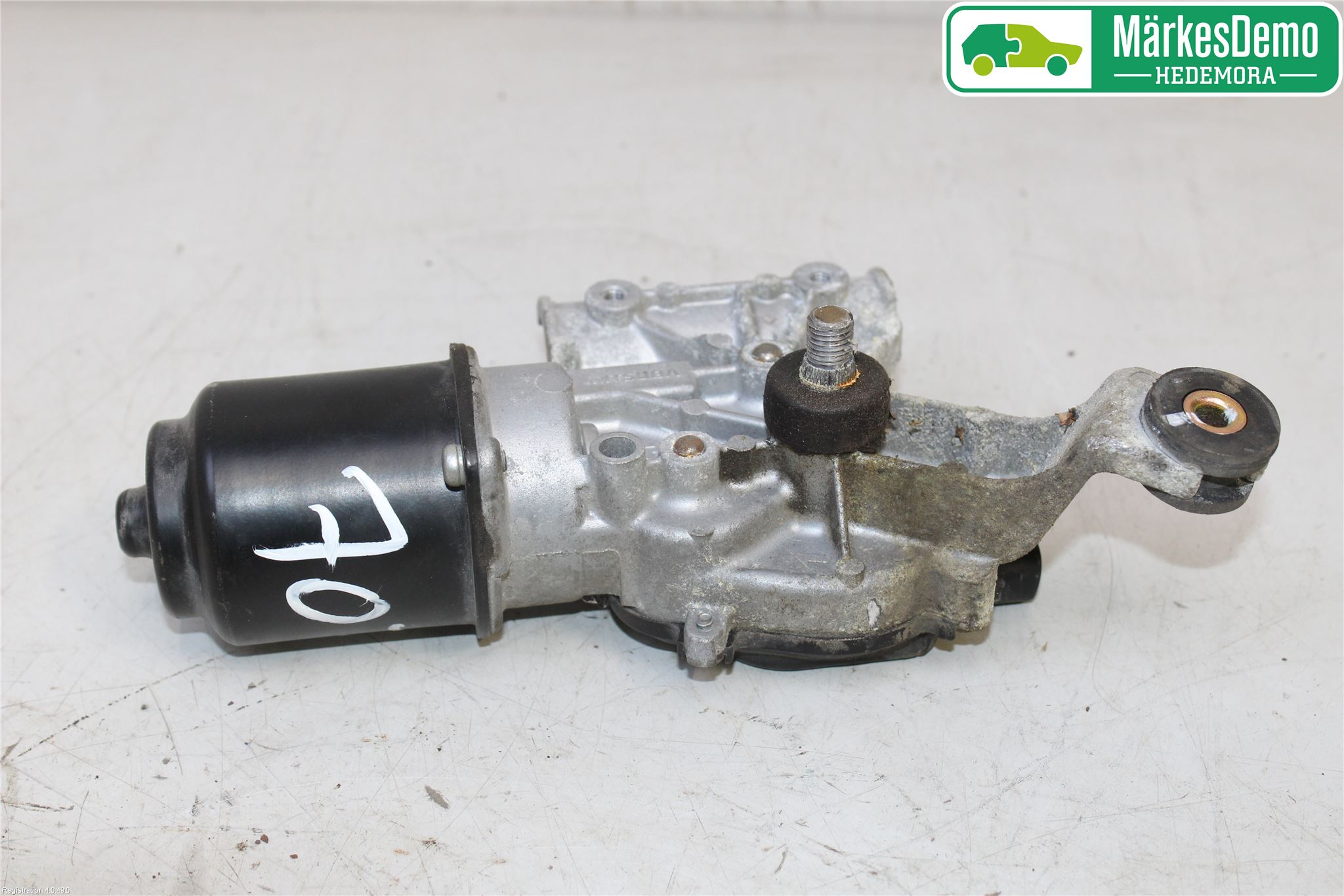 Subaru LEGACY    04-06 Viskermotor Frontrute