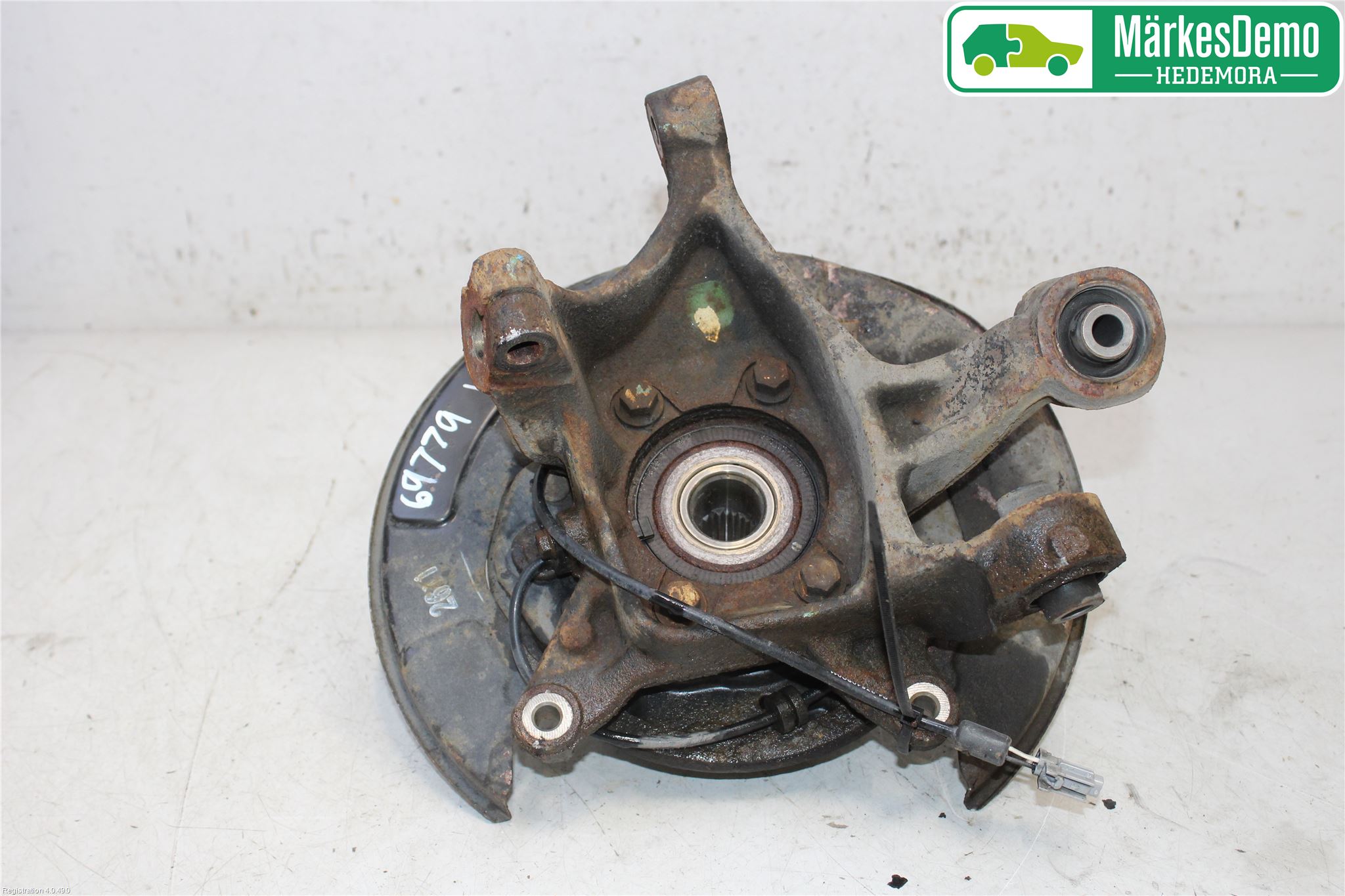 Subaru FORESTER SH  08-13 Spindel Vb
