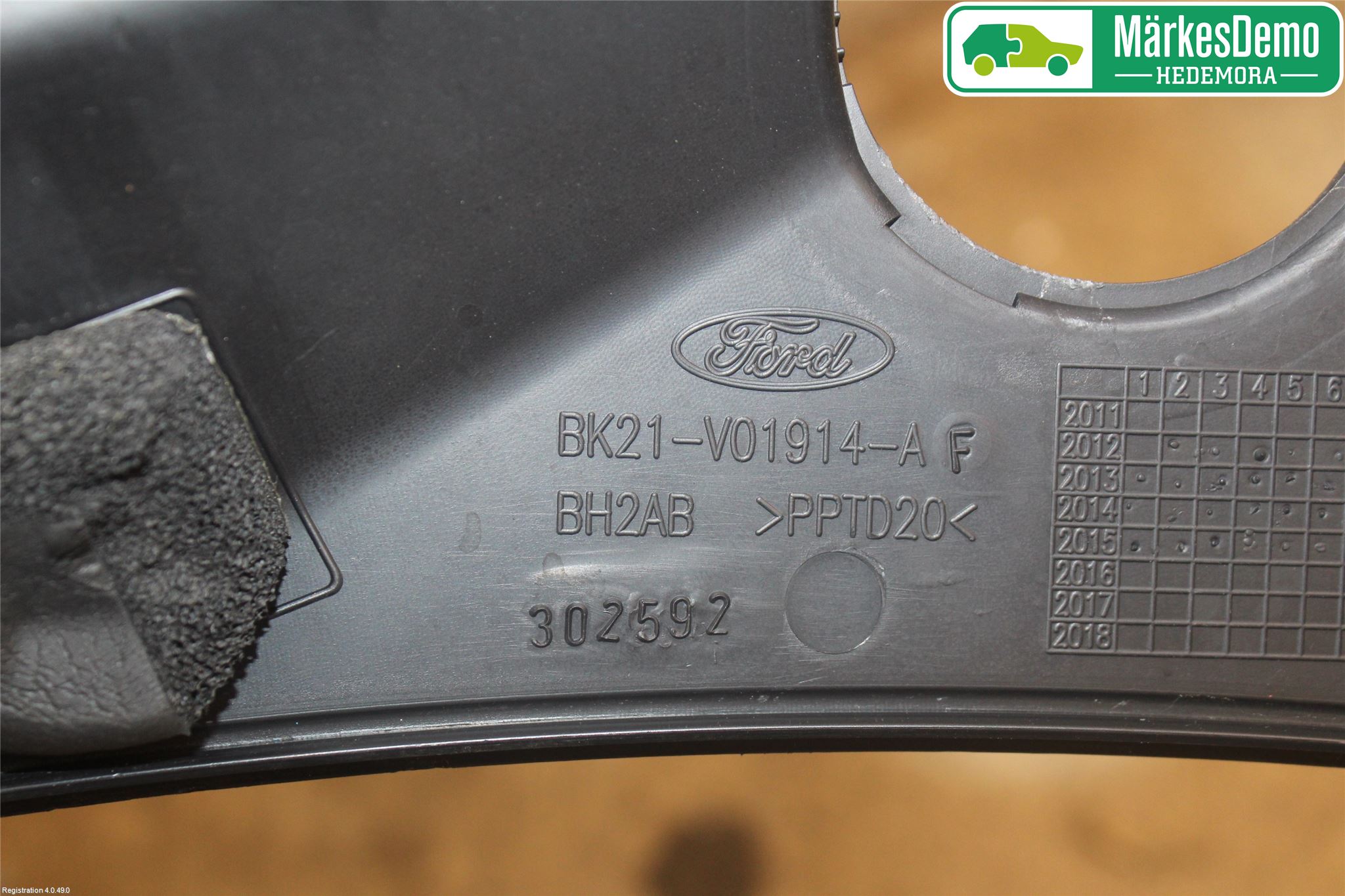 Ford TRANSIT SKÅP/BUSS 14-22 Visker Deksel-Grill-Under Frr