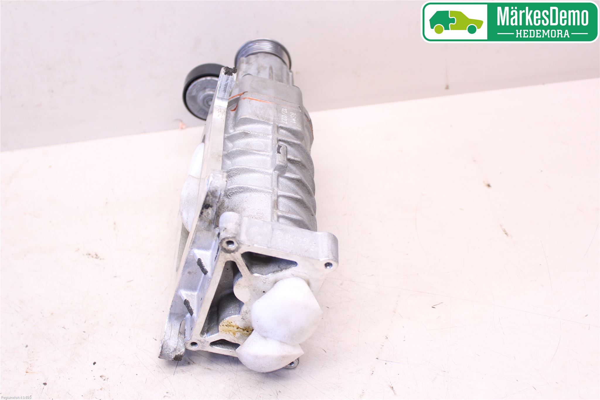 Volkswagen VW GOLF VI 09-13 Kompressor Reimdrevet