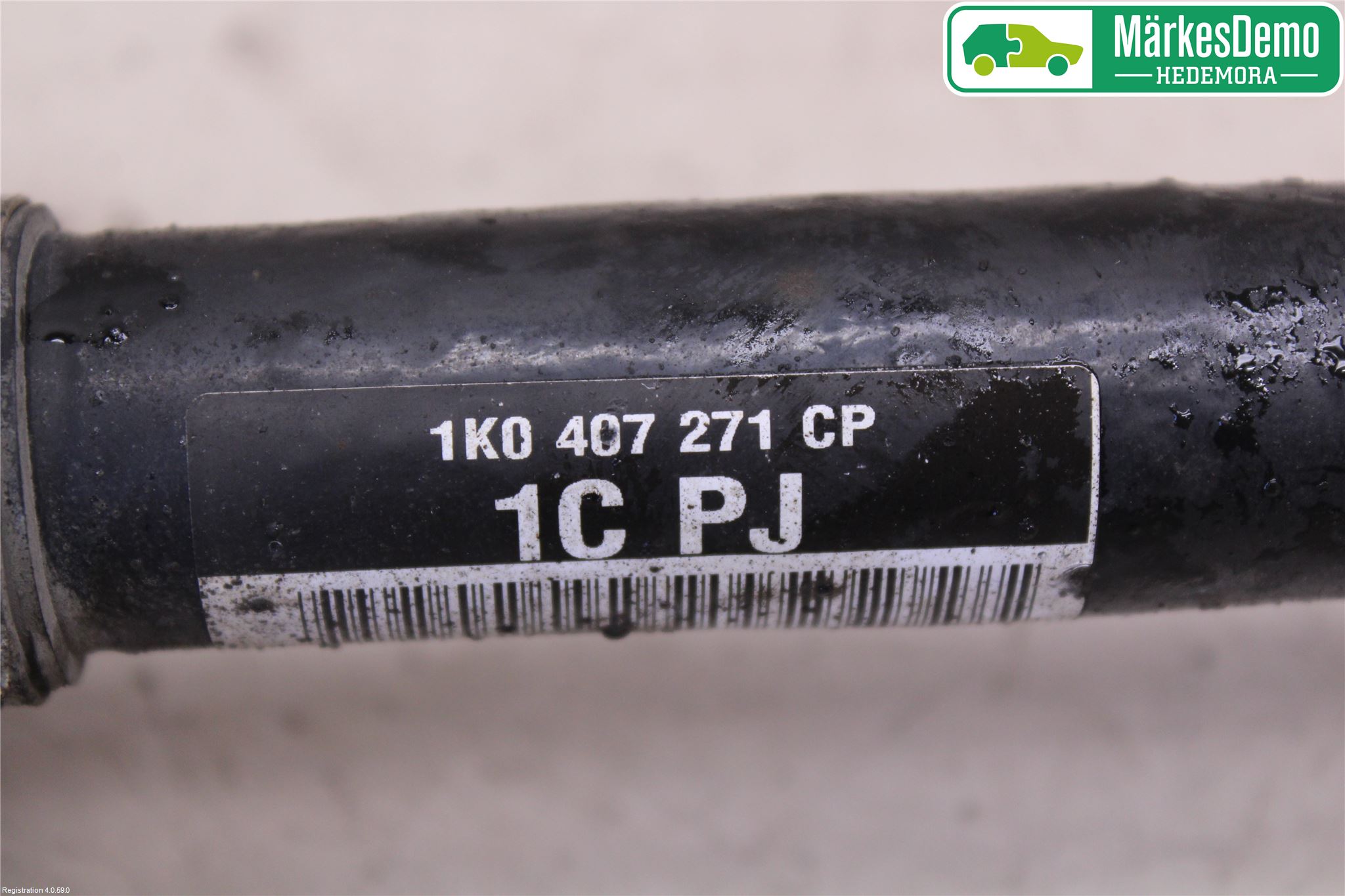 Volkswagen VW GOLF VI 09-13 Drivaksel Foran Kompl Venstre