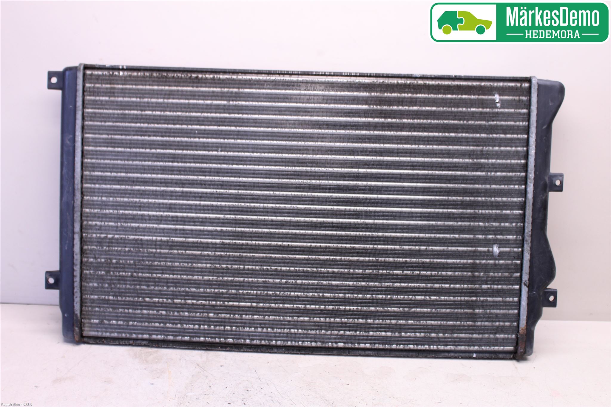 Volkswagen VW GOLF VI 09-13 Radiator Automat