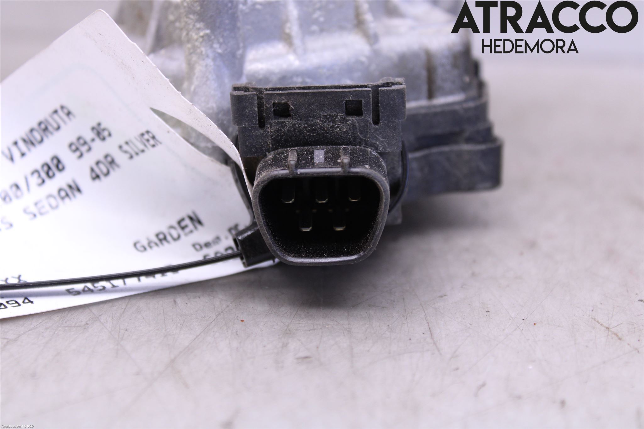 Lexus IS 200/300   99-05 Viskermotor Frontrute