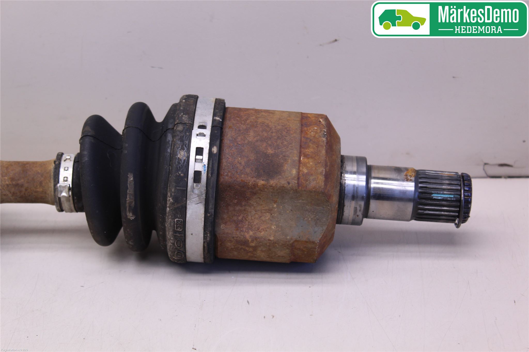 Kia SPORTAGE (SL) 11-15 Drivaksel Foran Kompl Venstre