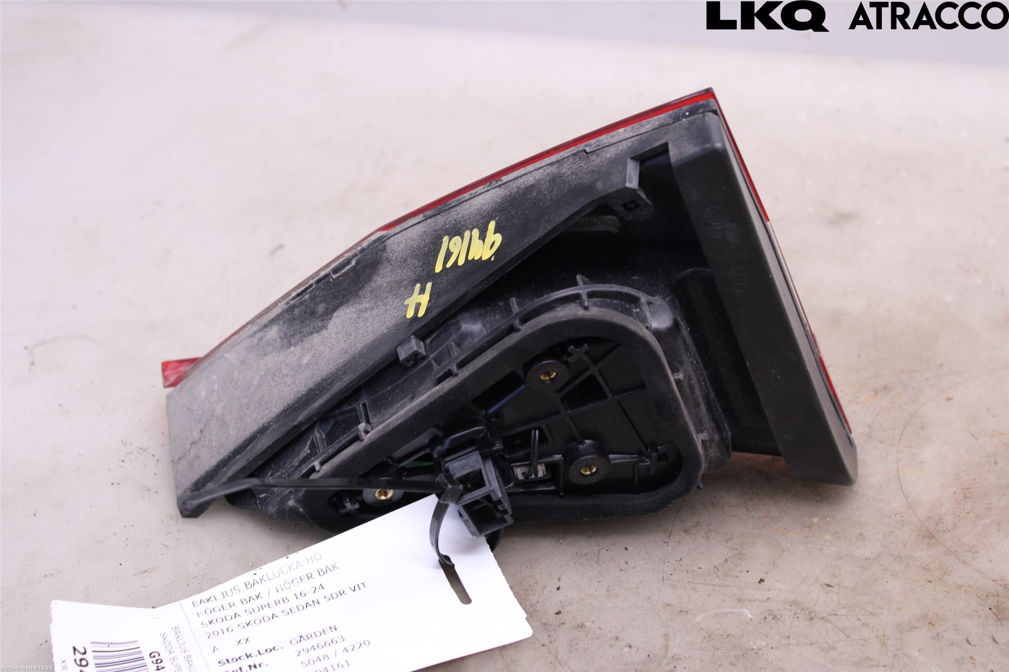 Skoda SUPERB 16-24 Baklykt Høyre  På Luke(Indre)