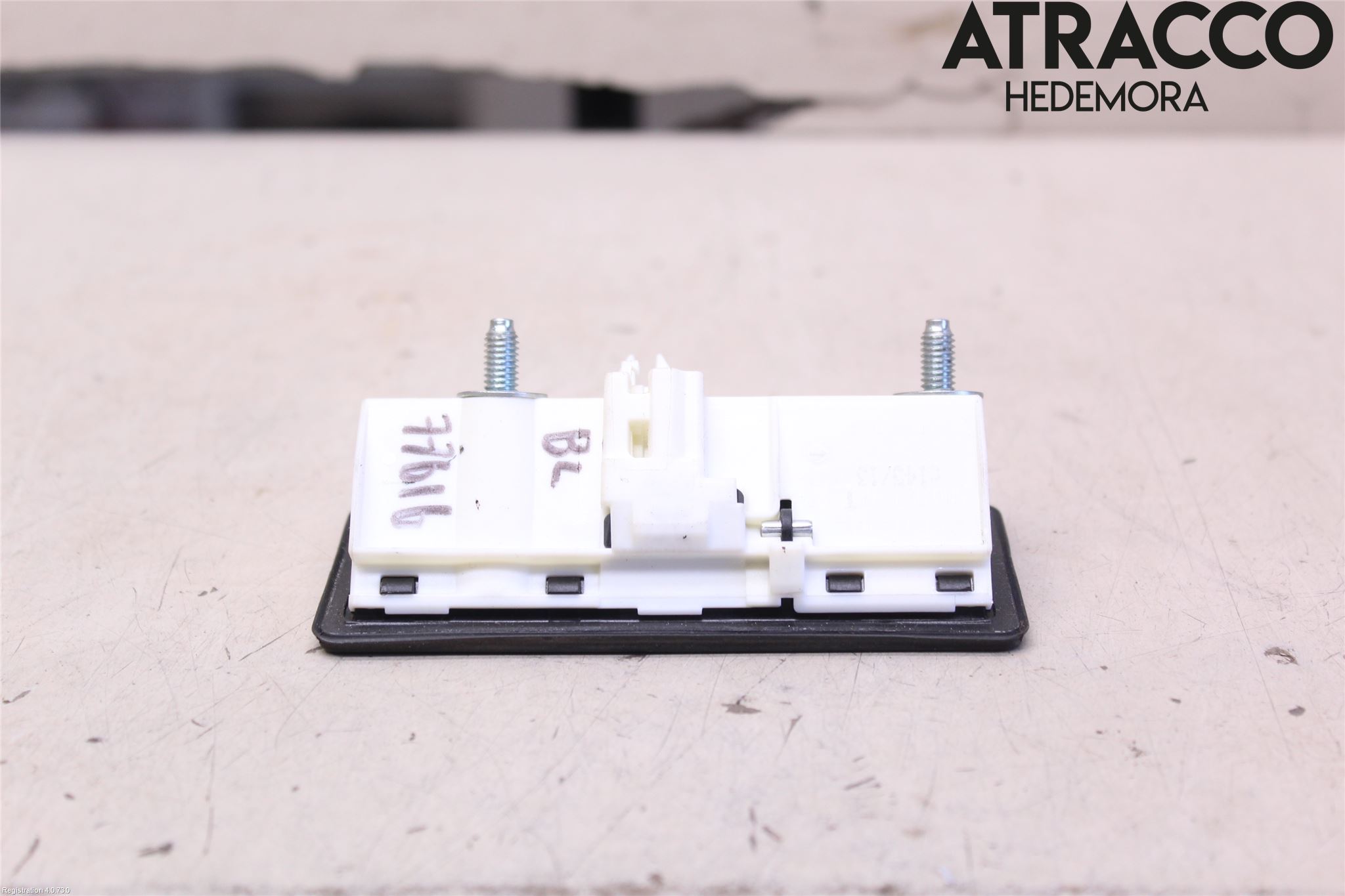 Audi A4 ALLROAD 09-16 Bakluke Handtak Ytre