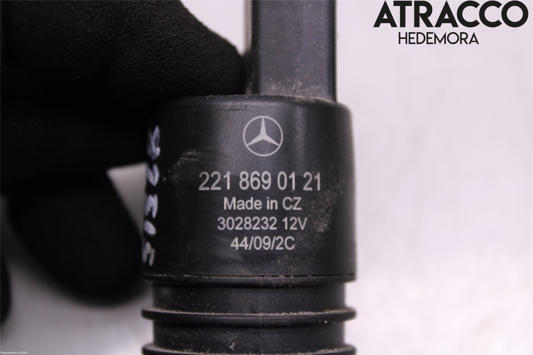 Mercedes-Benz MB C-KLASS (W204) 07-15 Spylerpumpe Frontrute