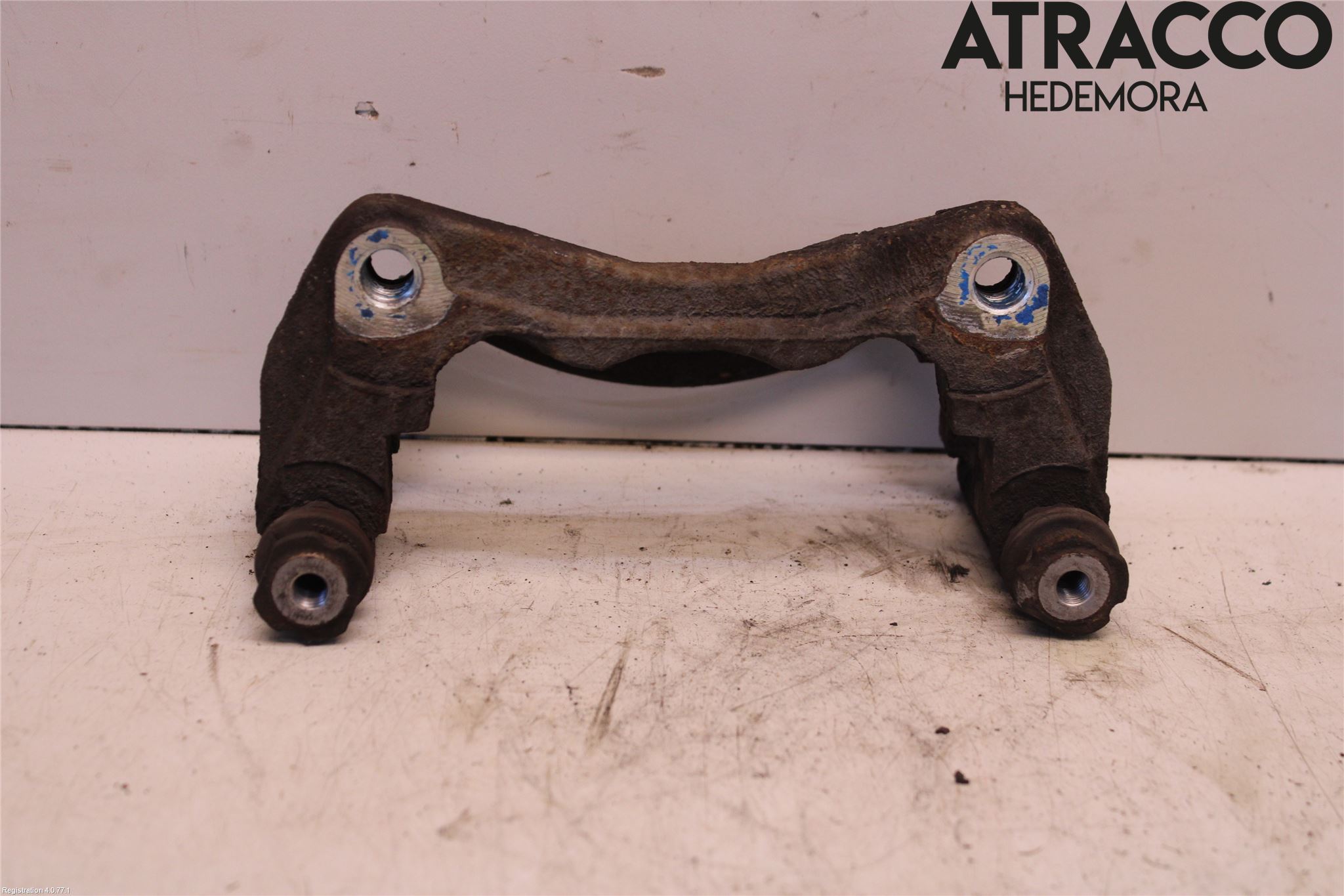 Mitsubishi COLT   04-08 Bremsecaliper Feste Holder