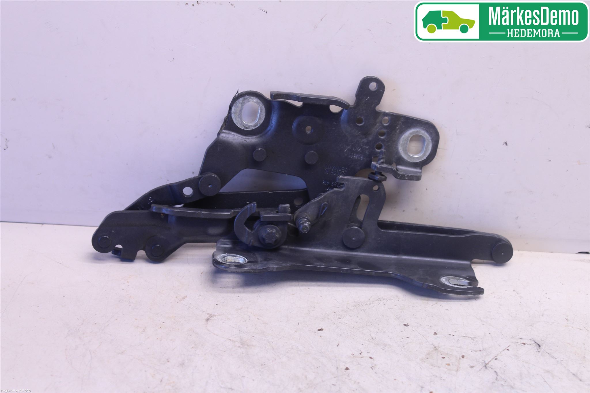 BMW 1 F20/F21 11-19 Panser Hengsel - Hengsler