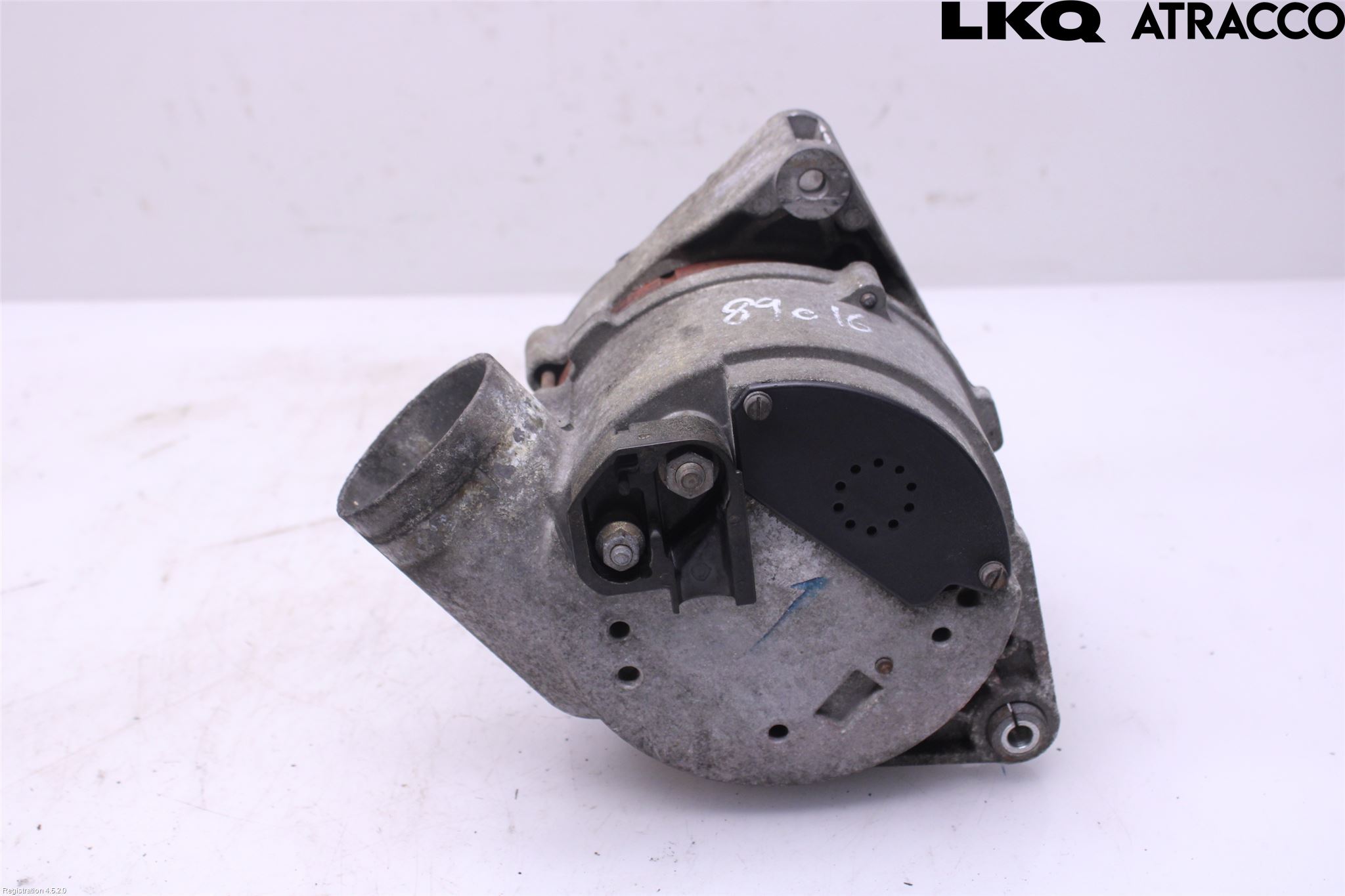 BMW 7 E32      86-94 Dynamo