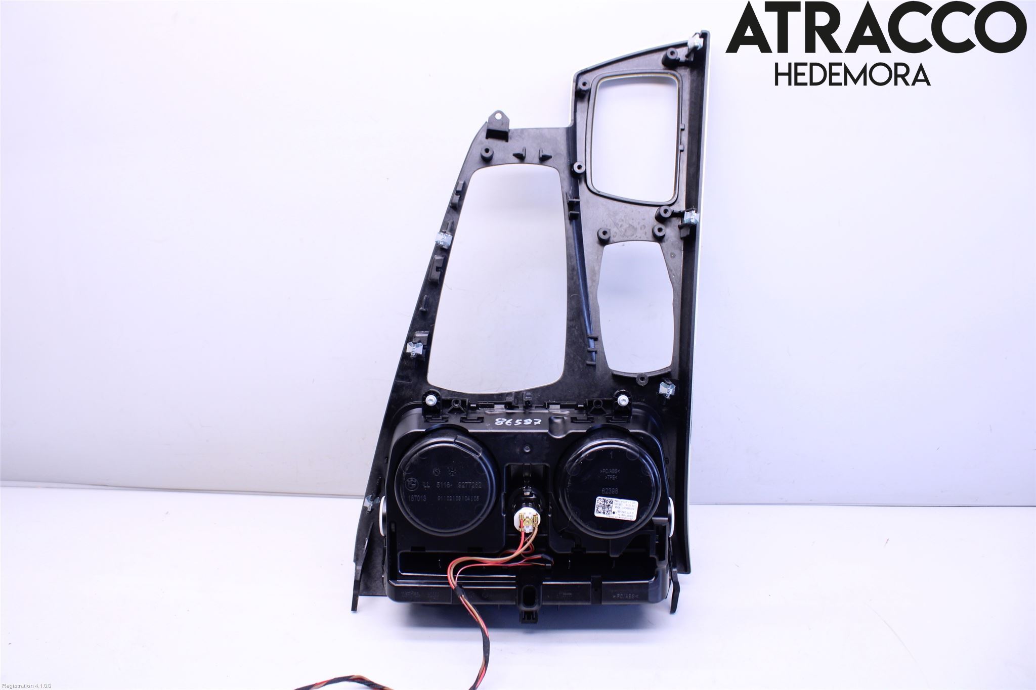 BMW 5 F10/F11/F18 09-17 Innr Koppholder
