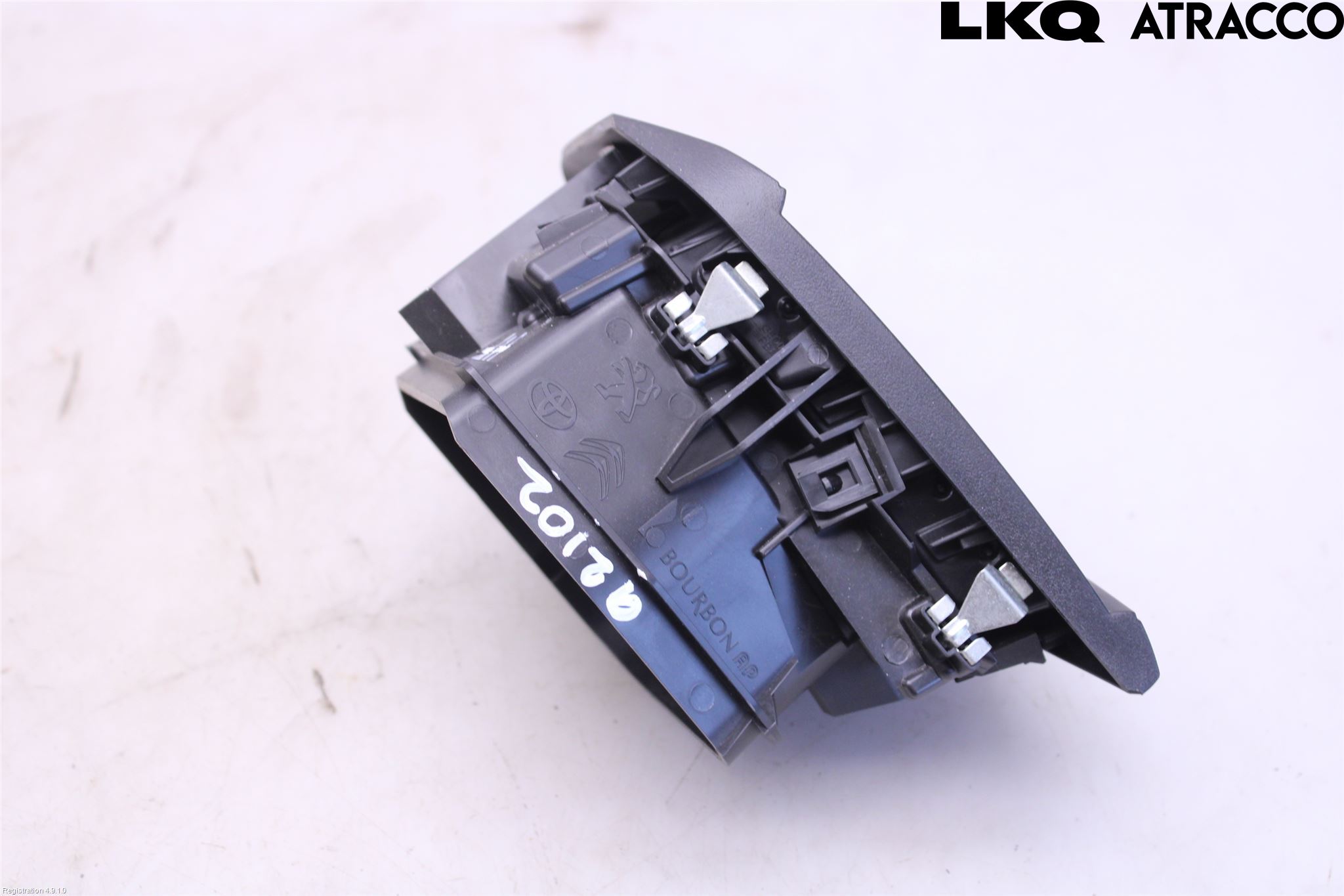 Toyota PROACE II 16- Dashbord Kanal - Dyse