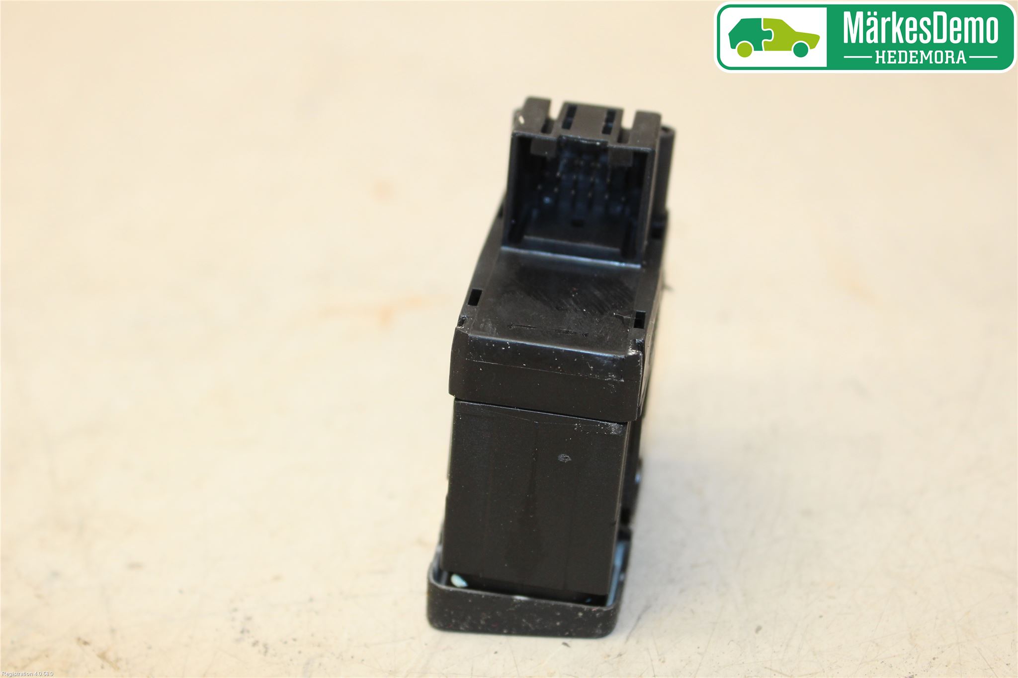 Audi A6/S6 4G 11-18 Bryter Parkeringsbrems