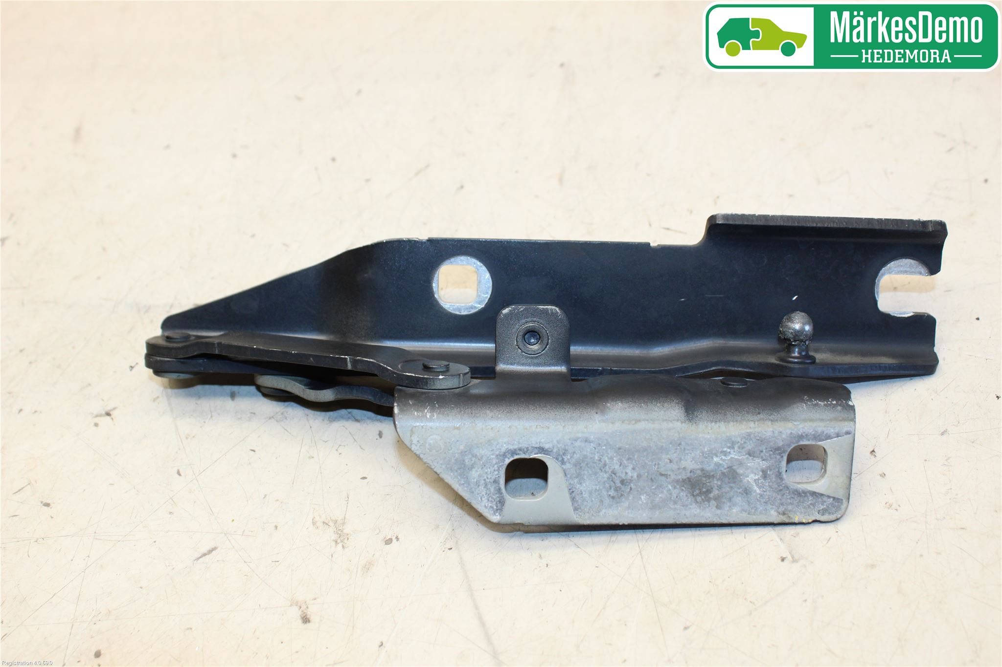 BMW 5 E60/61 Sed/Tou 02-10 Panser Hengsel - Hengsler