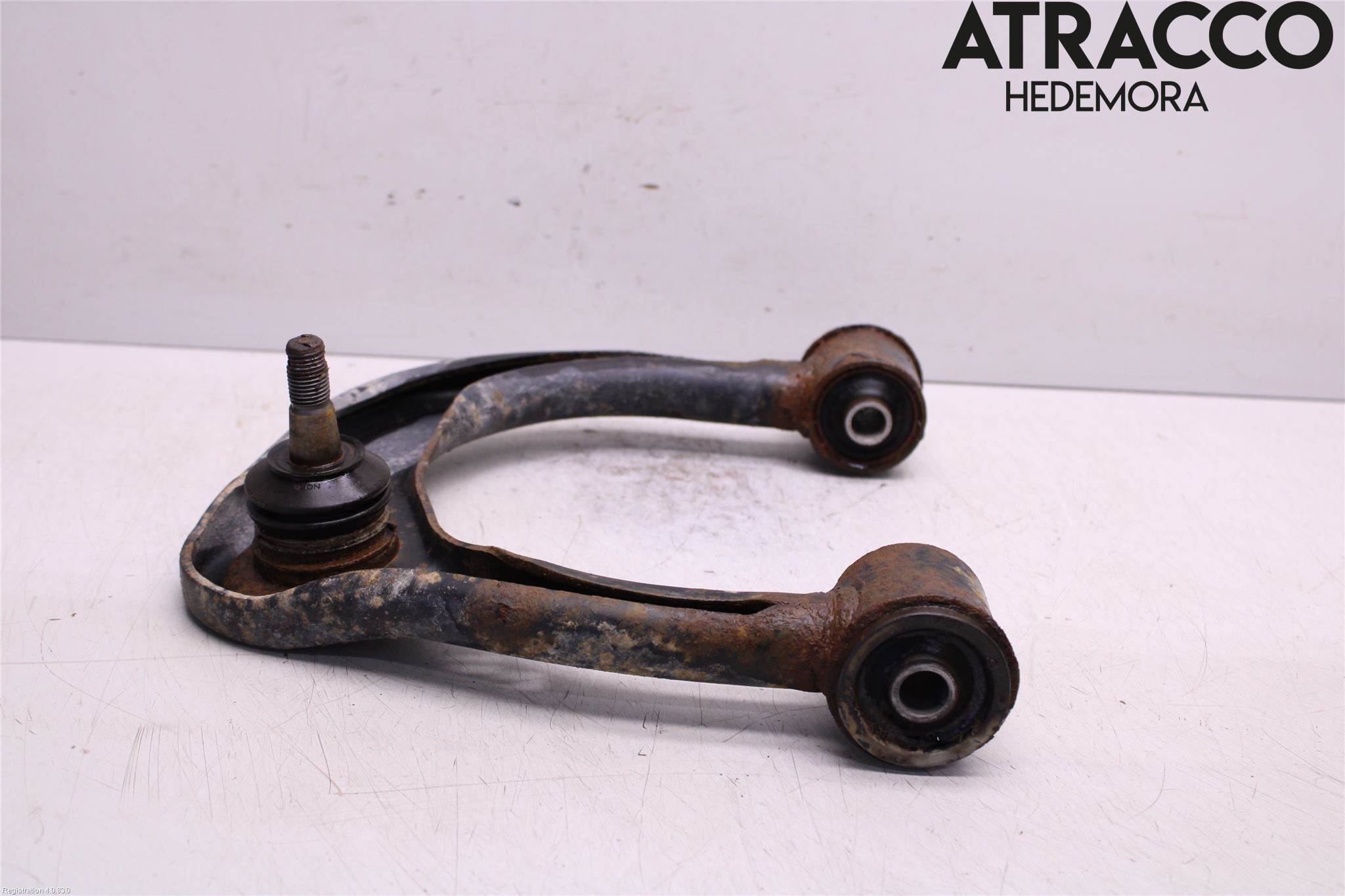 Toyota HILUX 05-16 Bærearm Foran Høyre Øvre