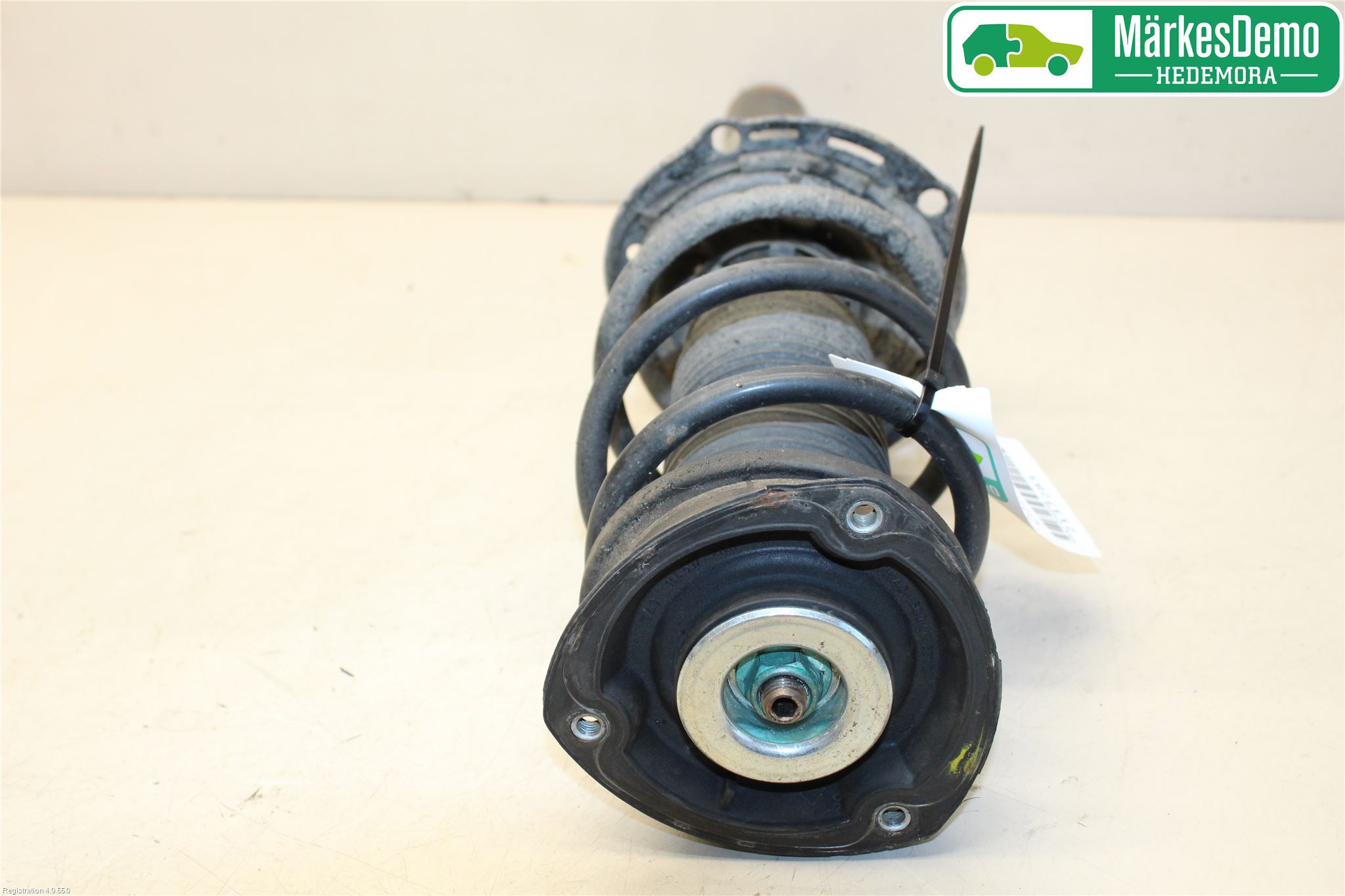 Volkswagen VW GOLF / E-GOLF VII 13-20 Fjærbein Foran Høyre
