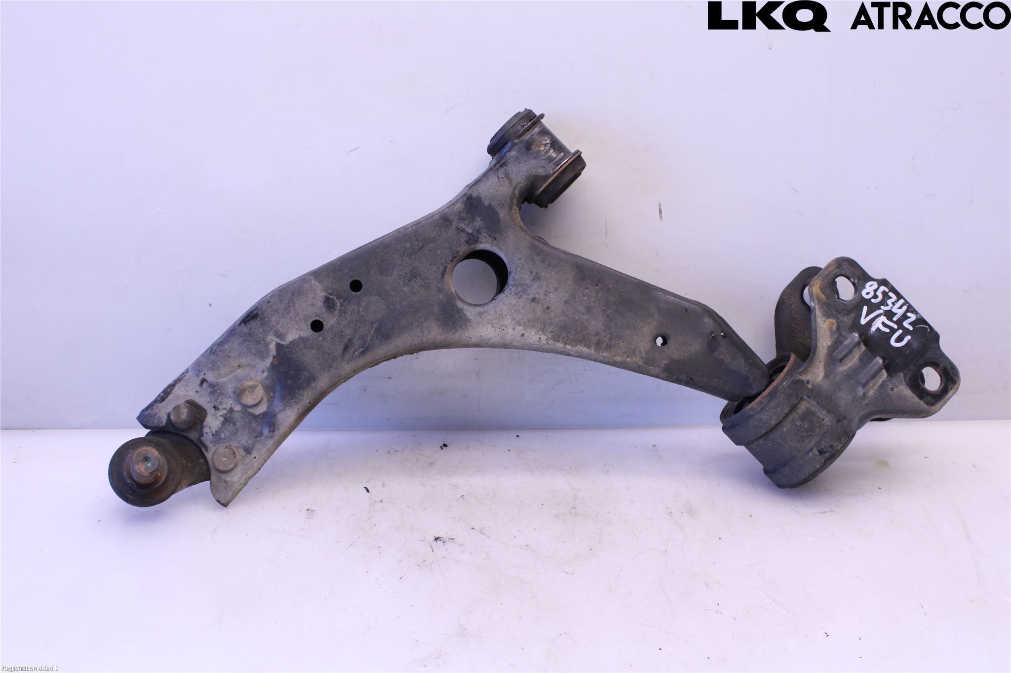 Ford FOCUS 15-18 Bærearm Foran Venstre Nedre