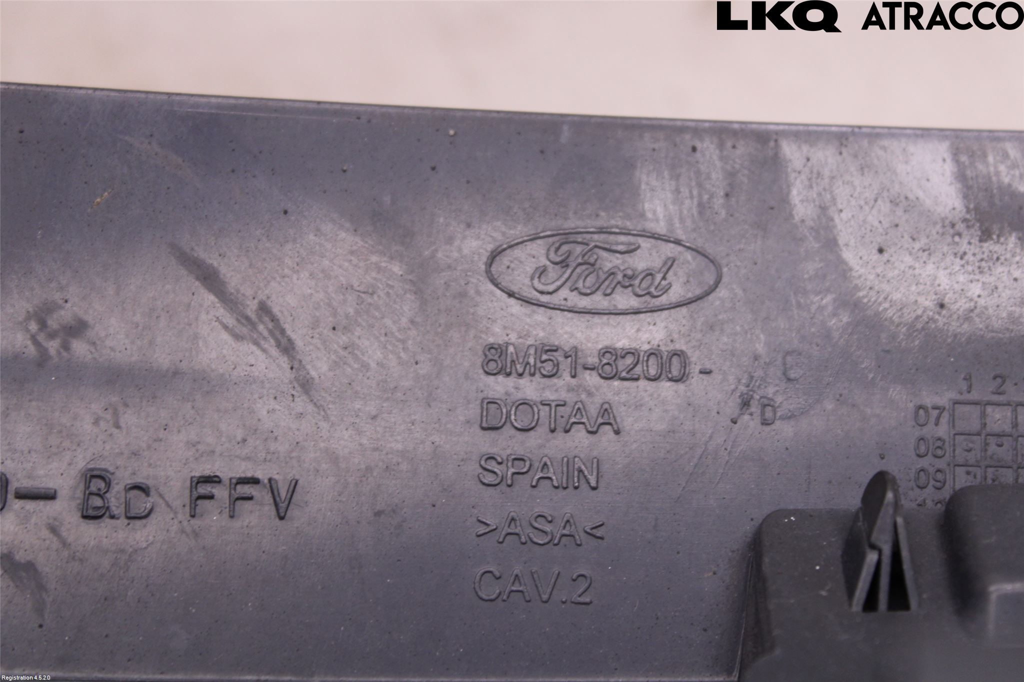 Ford FOCUS 08-11 Grill Komplett