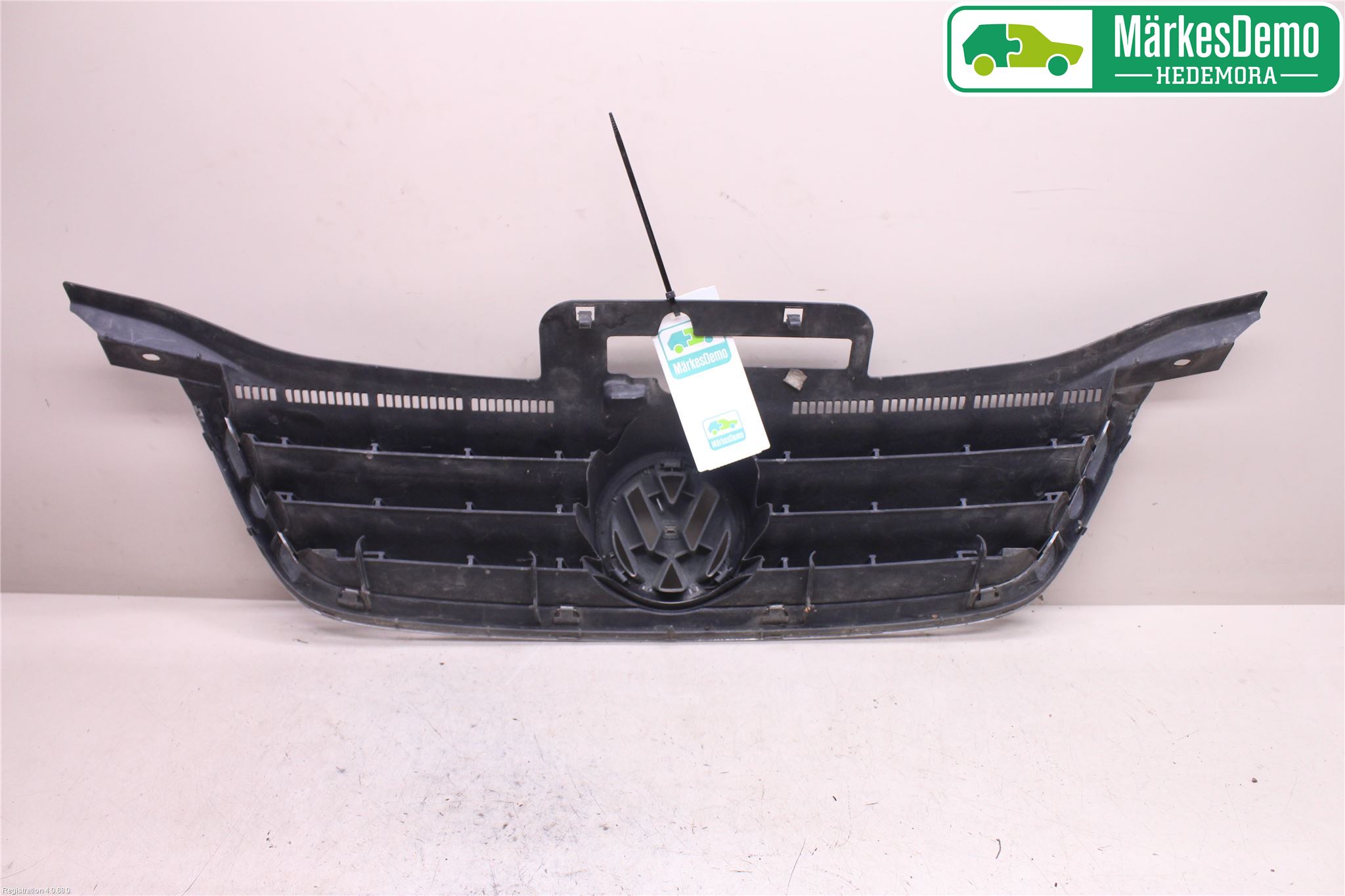 Volkswagen VW TOURAN 03-10 Grill Komplett