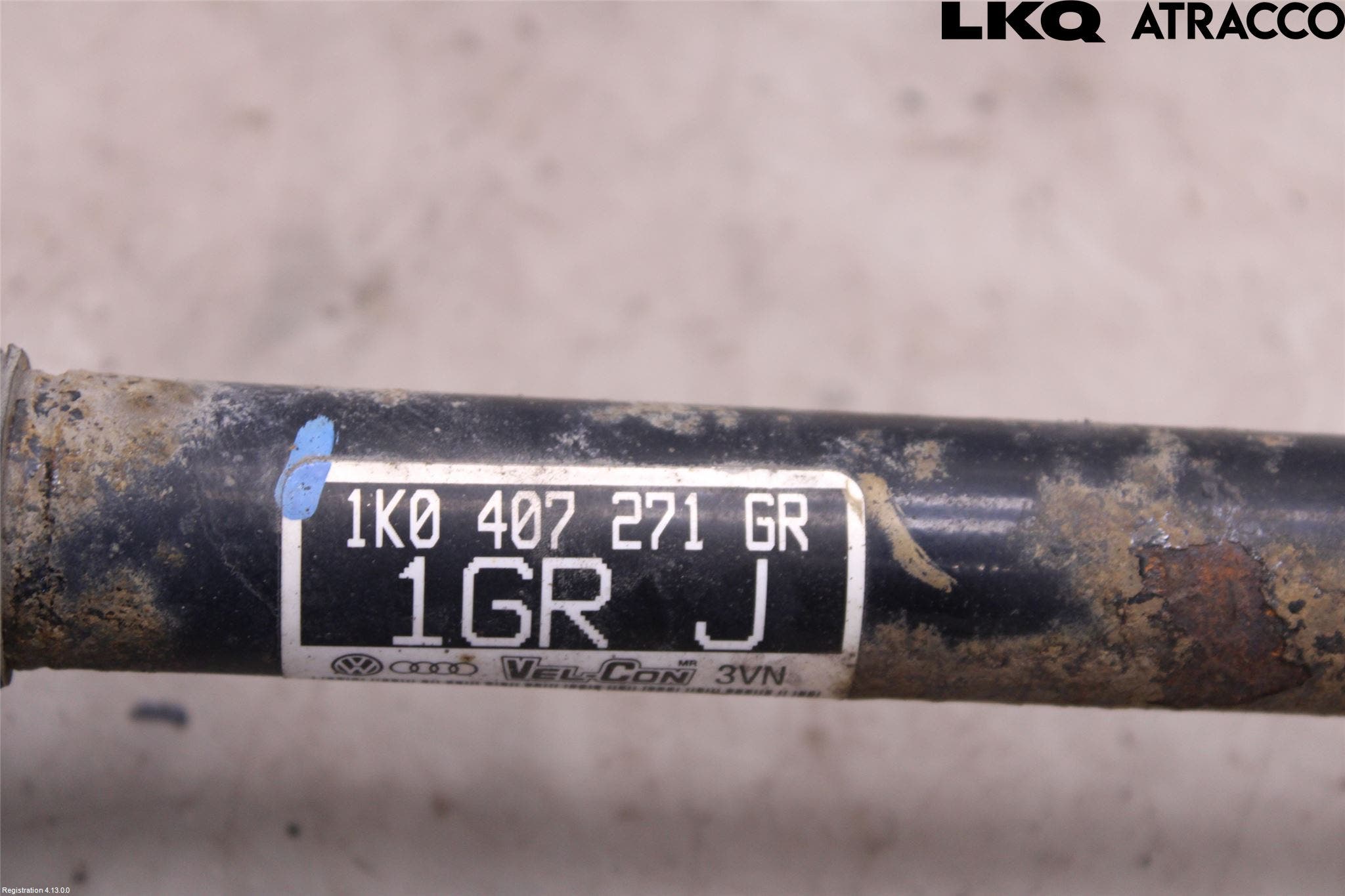 Volkswagen VW GOLF VI 09-13 Drivaksel Foran Kompl Venstre