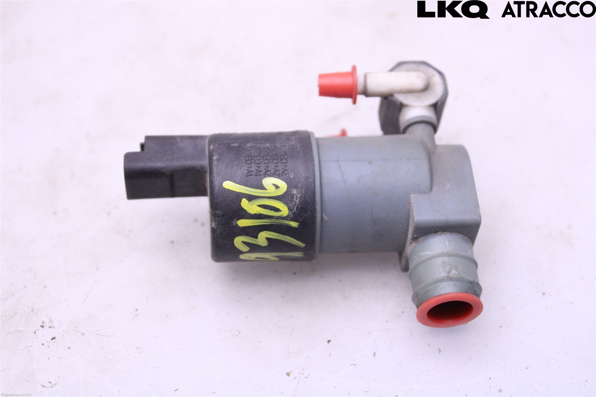 Nissan QASHQAI+2  10-14 Spylerpumpe Frontrute