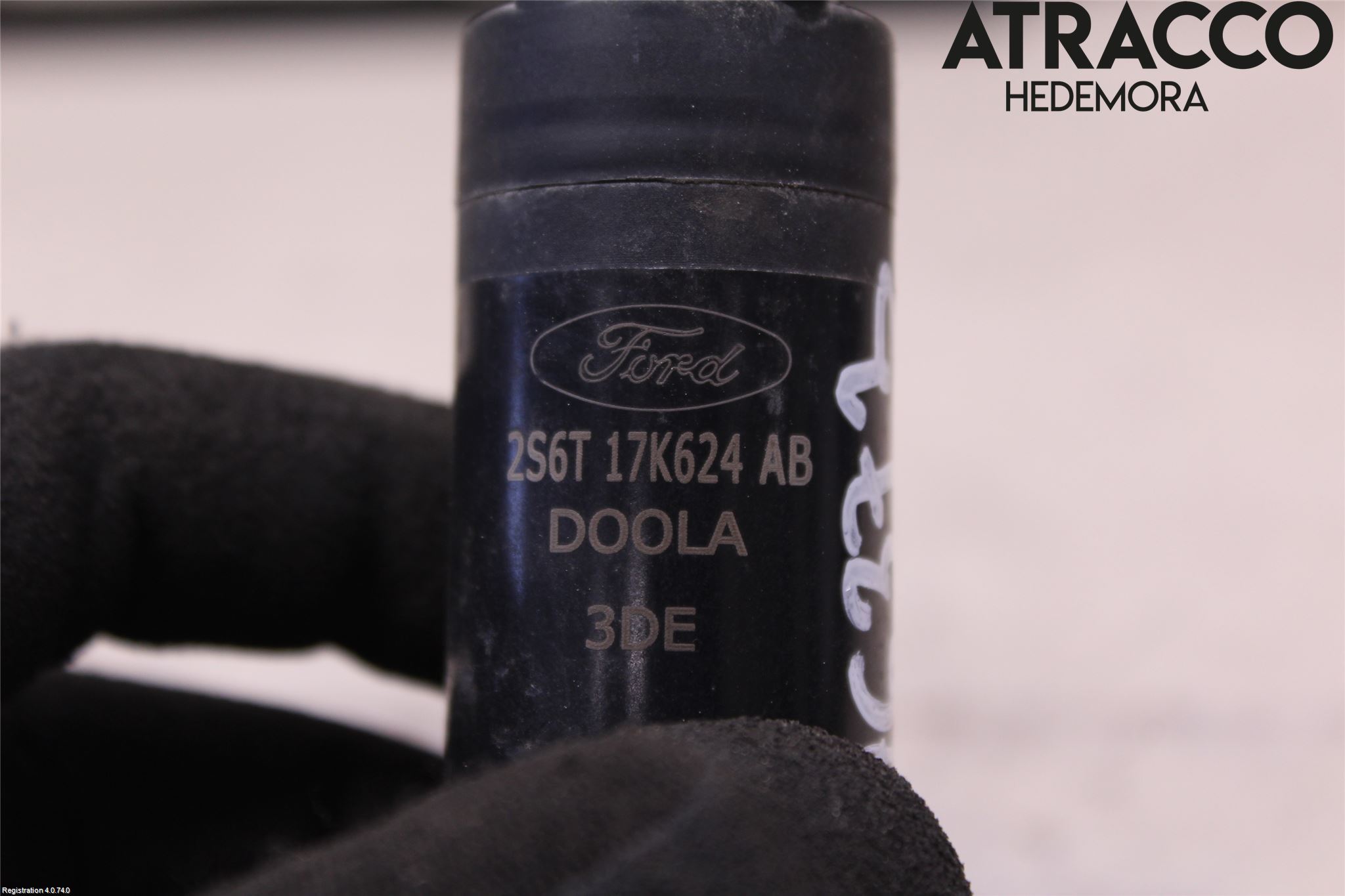 Ford TRANSIT    06-13 Spylerpumpe Frontrute