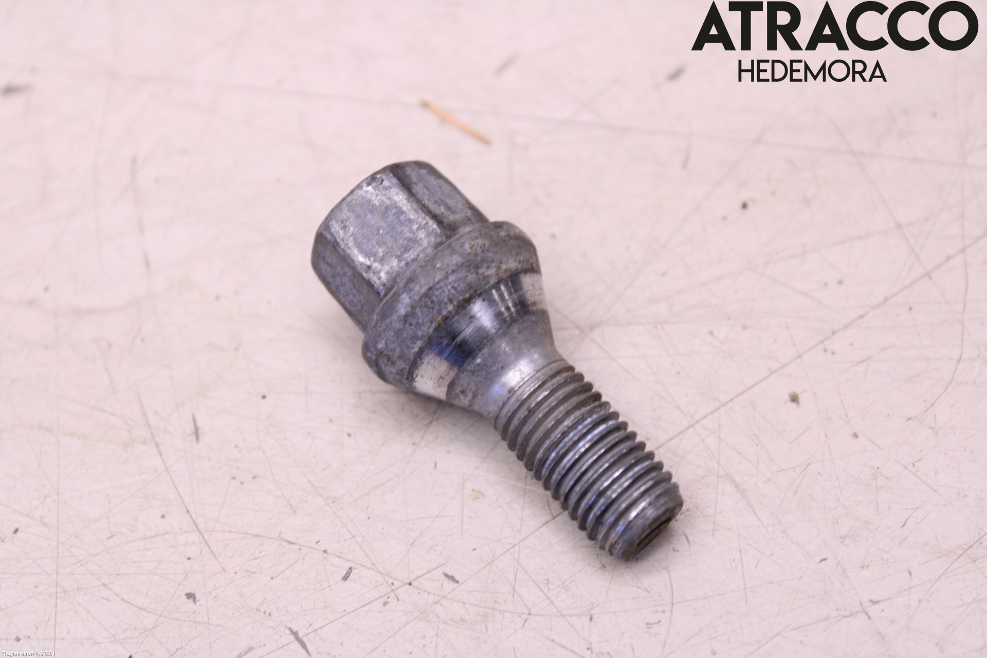 Nissan QASHQAI 14-17 Hjulmutter - Bolt - Sett