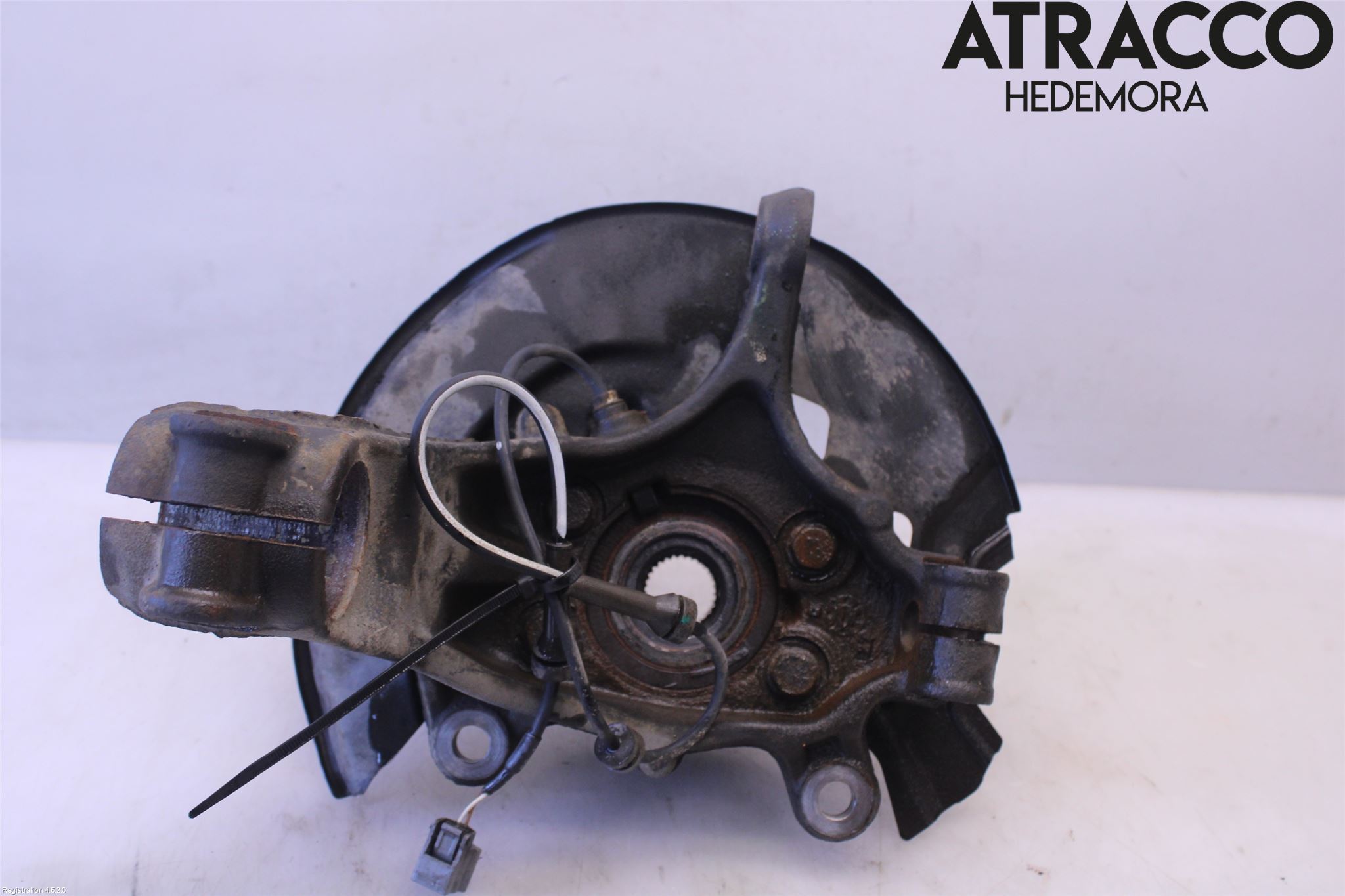 Nissan QASHQAI 14-17 Spindel Hf