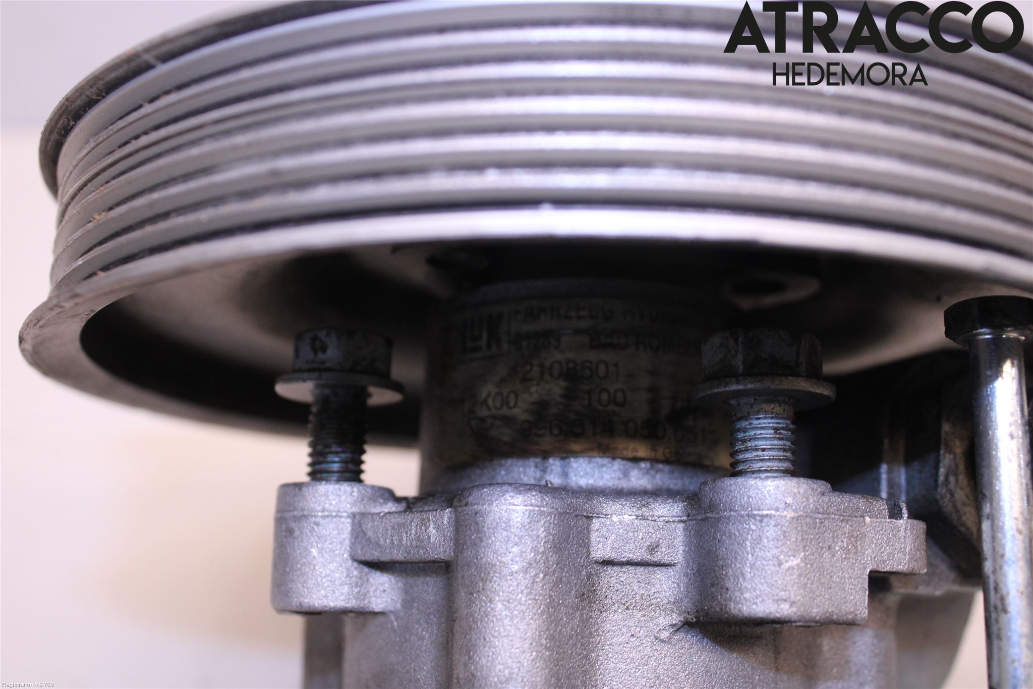 Porsche 911 64- Servo Pumpe