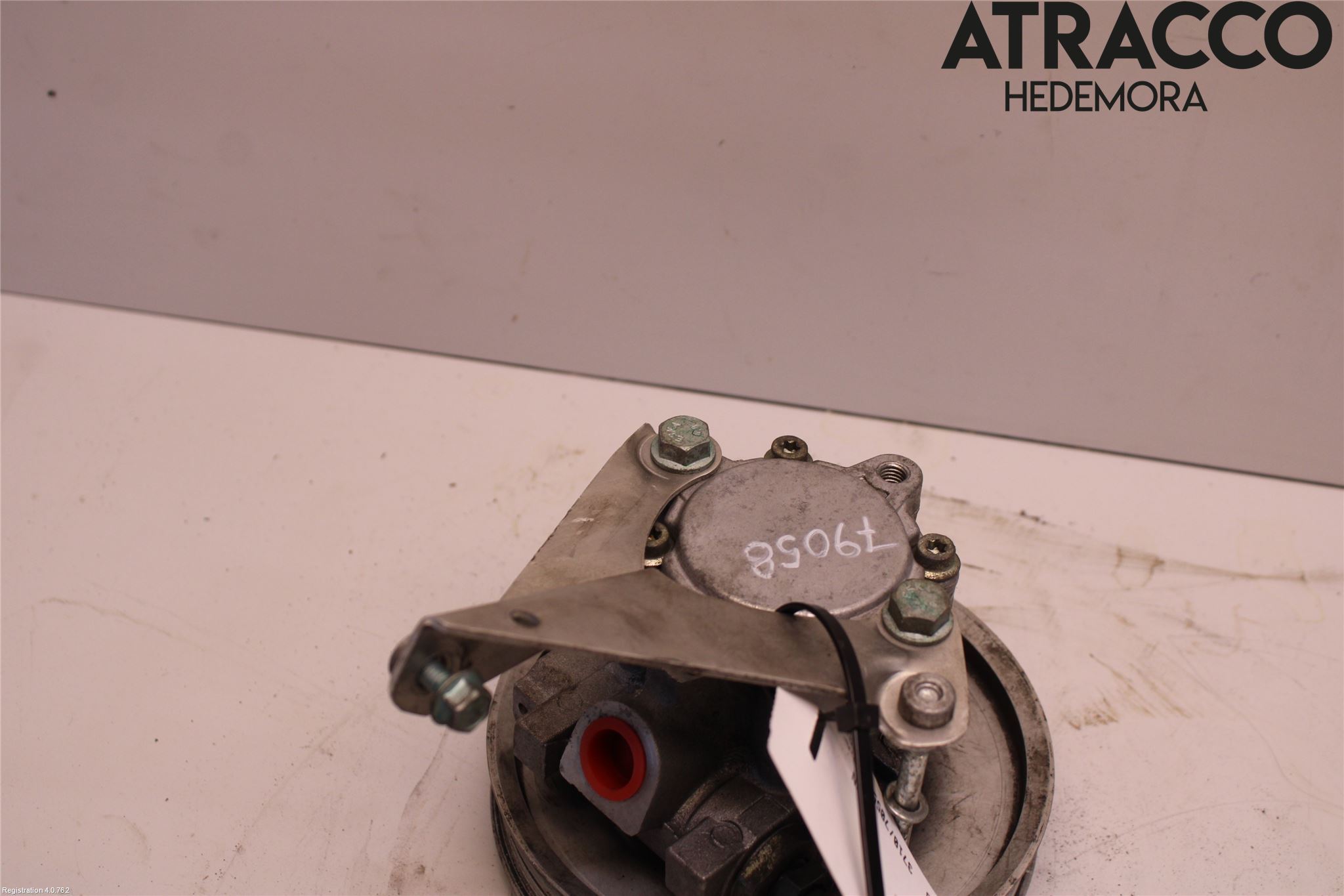Porsche 911 64- Servo Pumpe