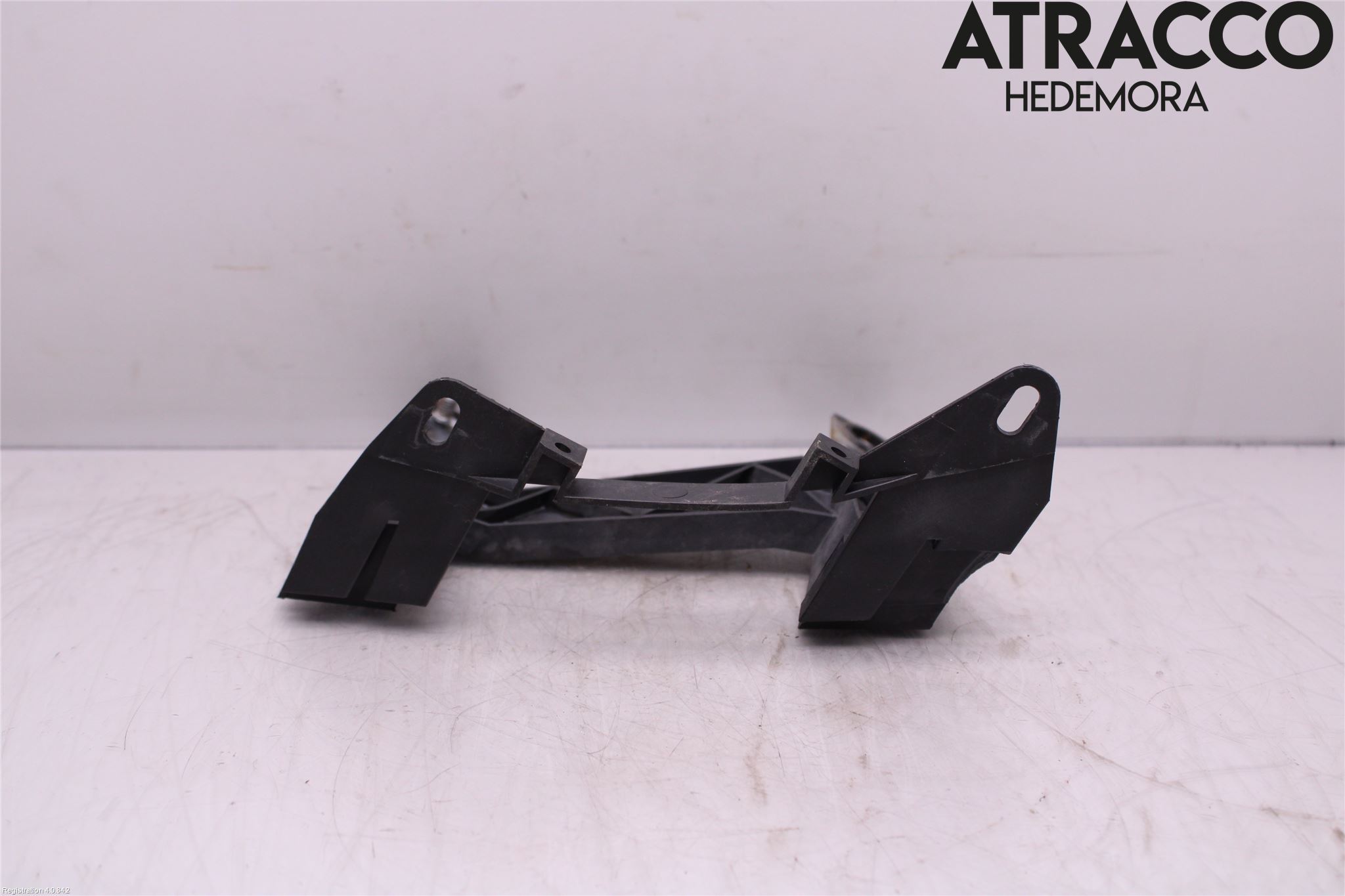 Volkswagen VW TRANSP/CARAVELLE (T5) 04-15 Frontlykt Holder-Feste